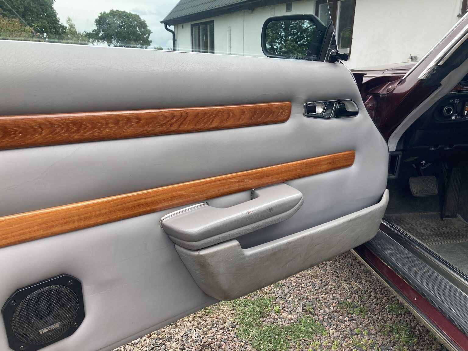 Interior image of 1973 Mercedes-Benz 450 SLC (11)