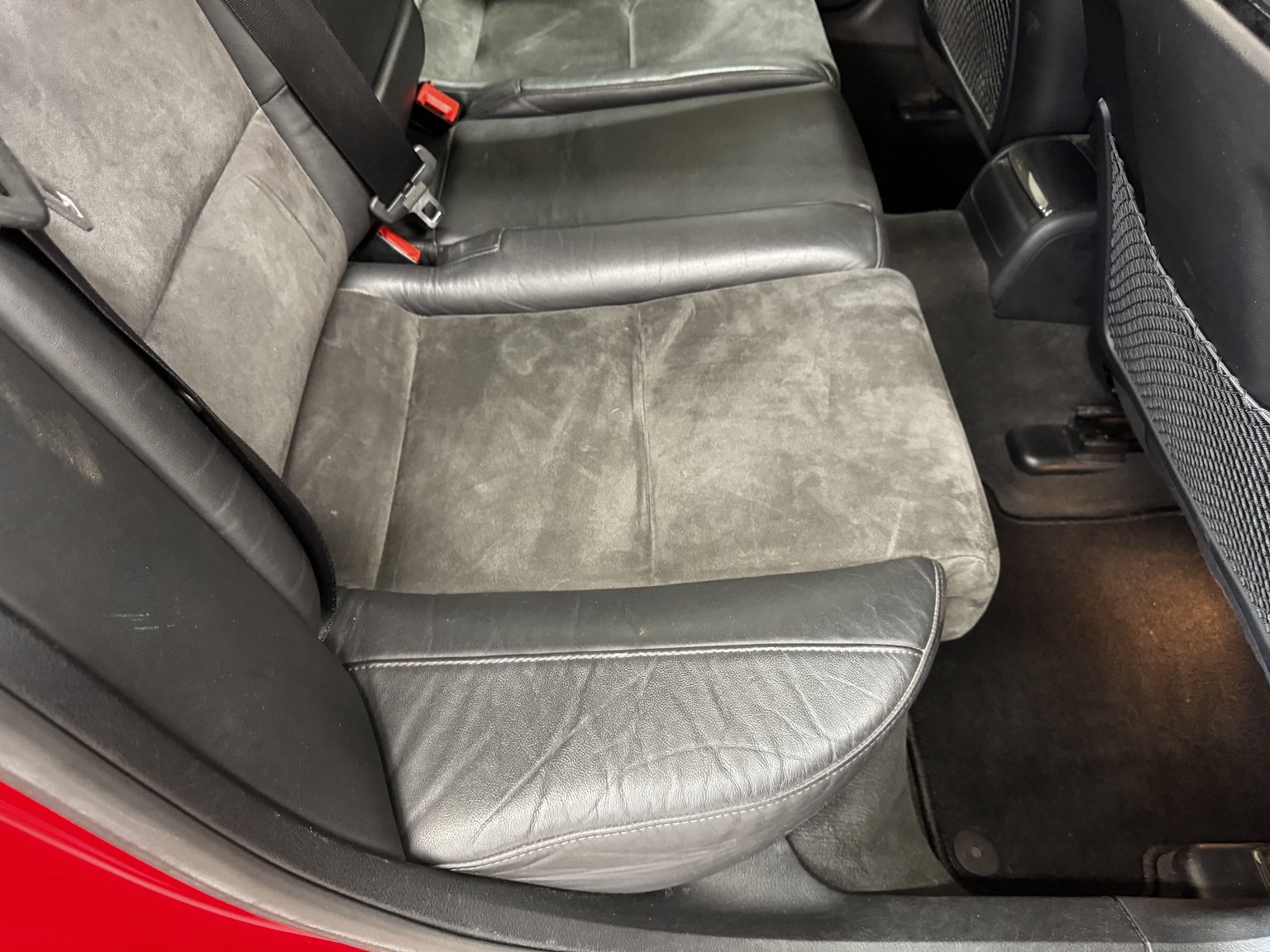 Interior image of 2007 Audi  S4 quattro 4.2 V8 manuell