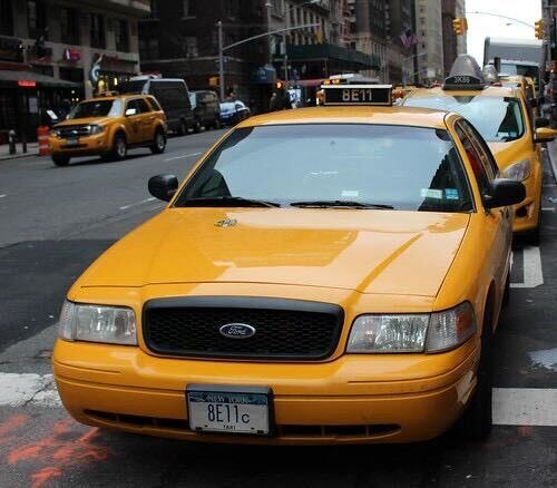 Exterior image of 2011 Ford Crown Victoria New York Cab (1)