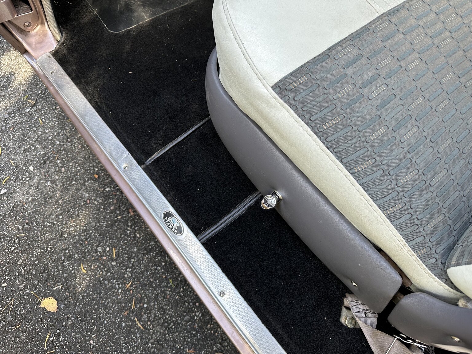Interior image of 1957 Chevrolet Two-Ten Restomod (6)