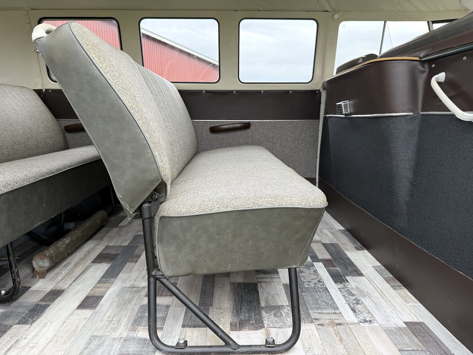 Interiörbild 1967 Volkswagen T1 Kleinbus