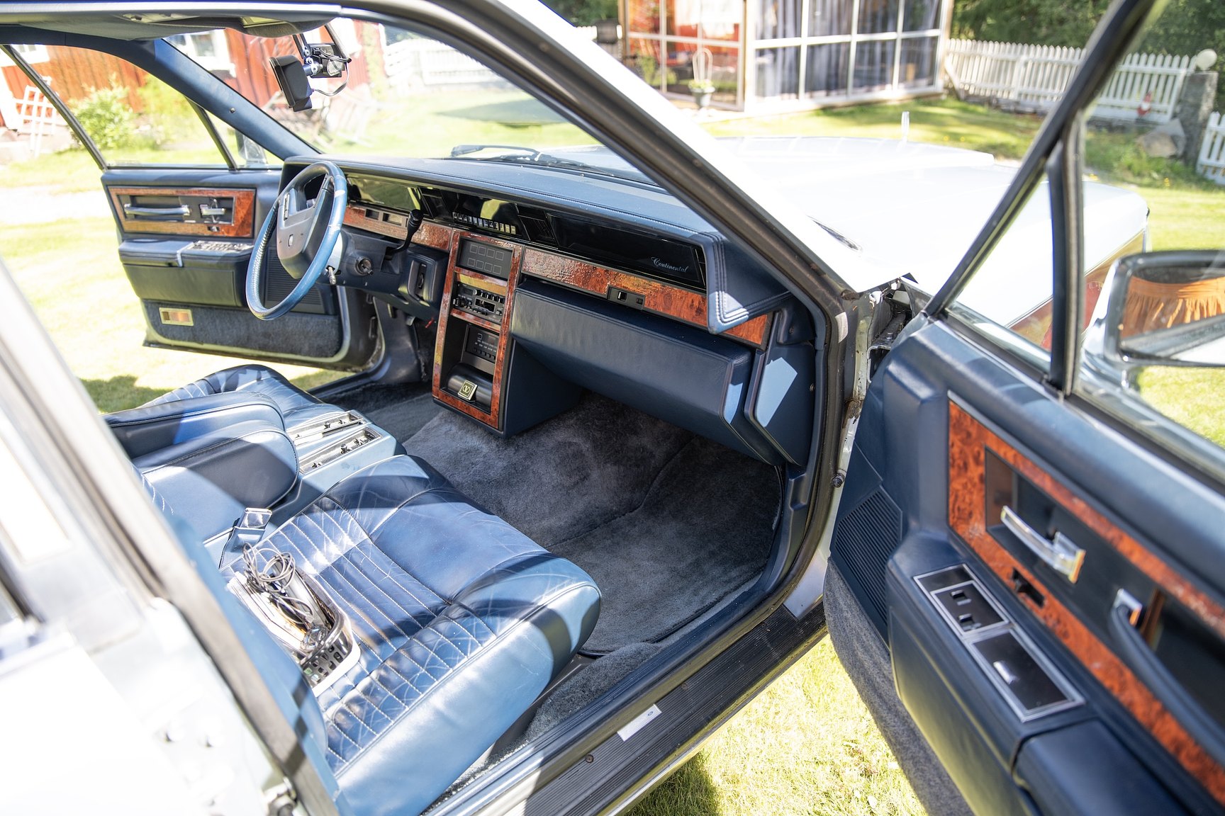 Interiörbild 1985 Lincoln Continental 5.0 V8 EFI
