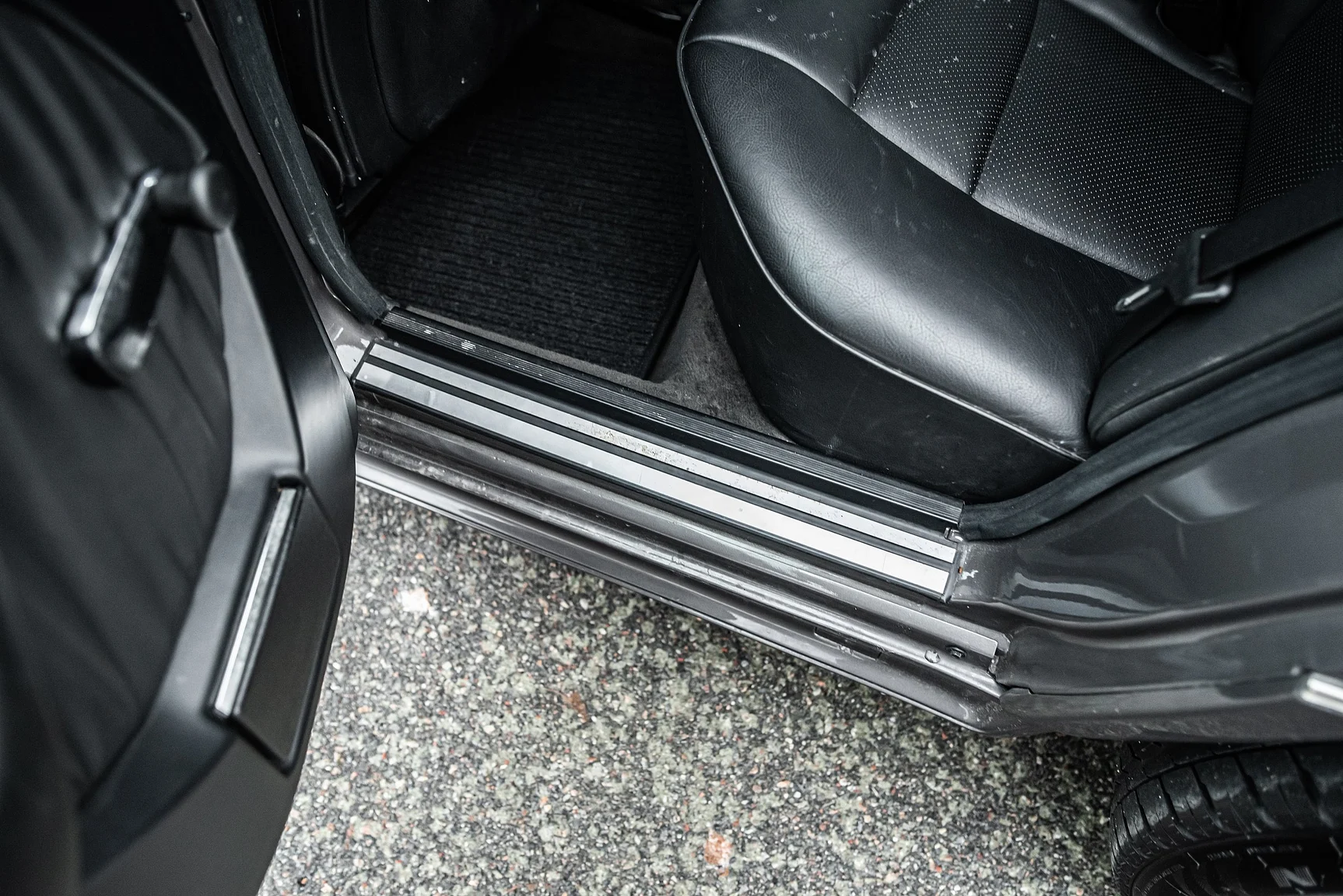 Interior image of 1993 Mercedes-Benz E 320 "AMG" (13)