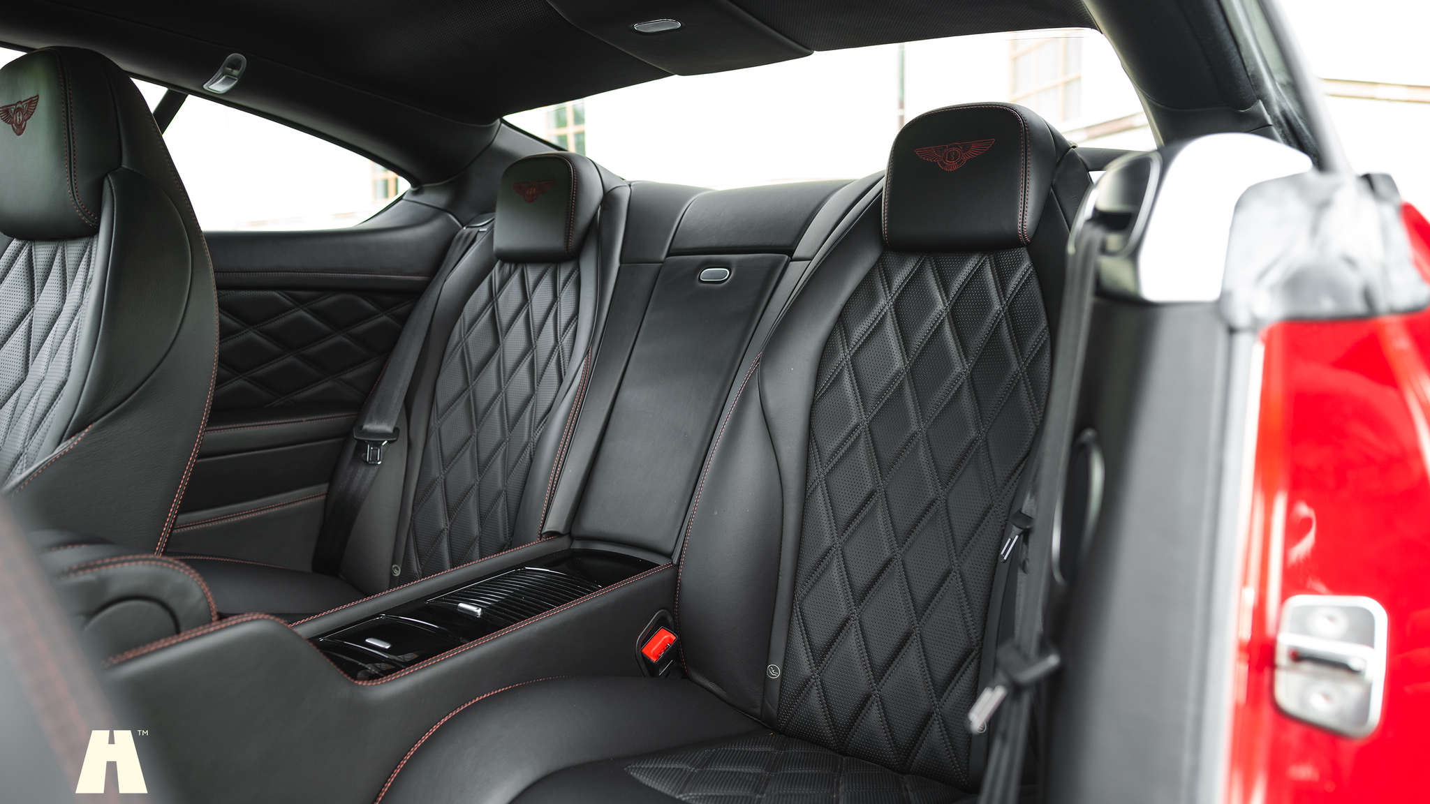 Interior image of 2013 Bentley Continental GT V8 (41)