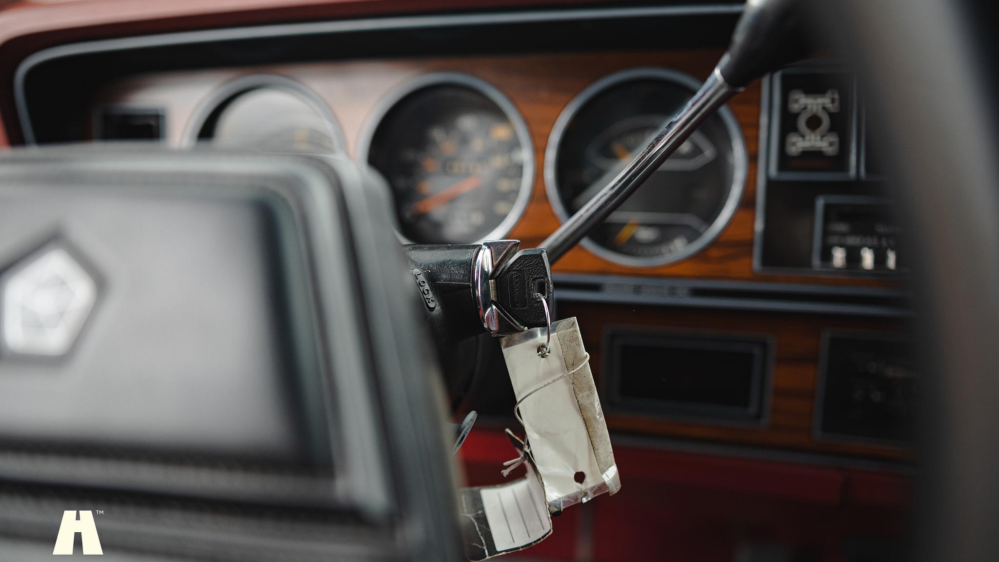 Interior image of 1986 Dodge Ramcharger