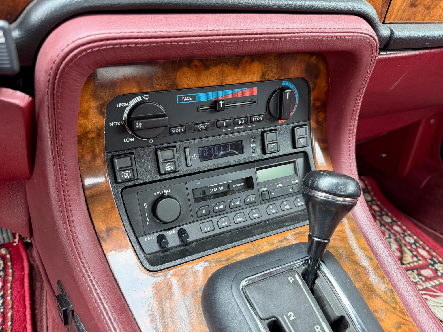 Interiörbild 1988 Daimler Six (20)