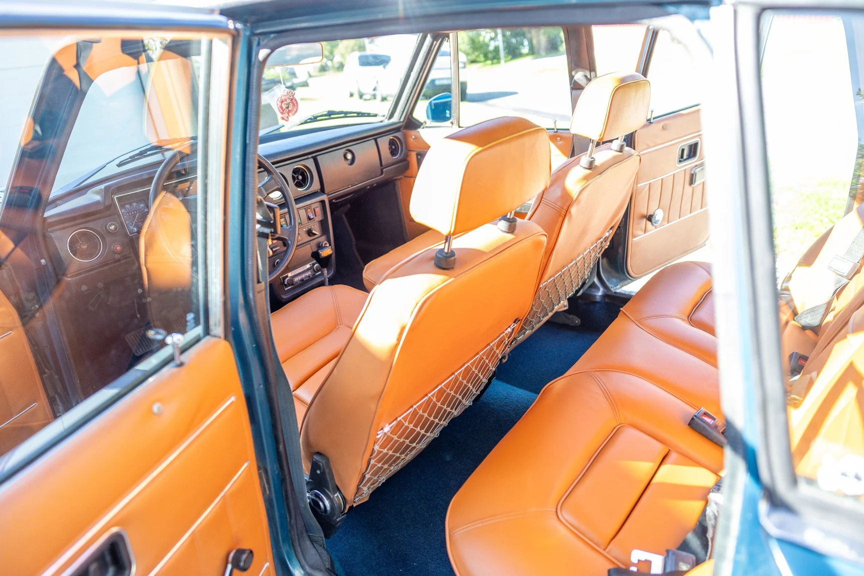 Interior image of 1973 Volvo 164E (55)
