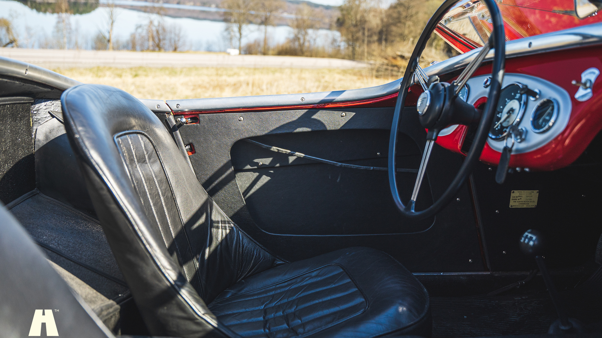Interior image of 1954 Austin Healey 100 BN1 (27)