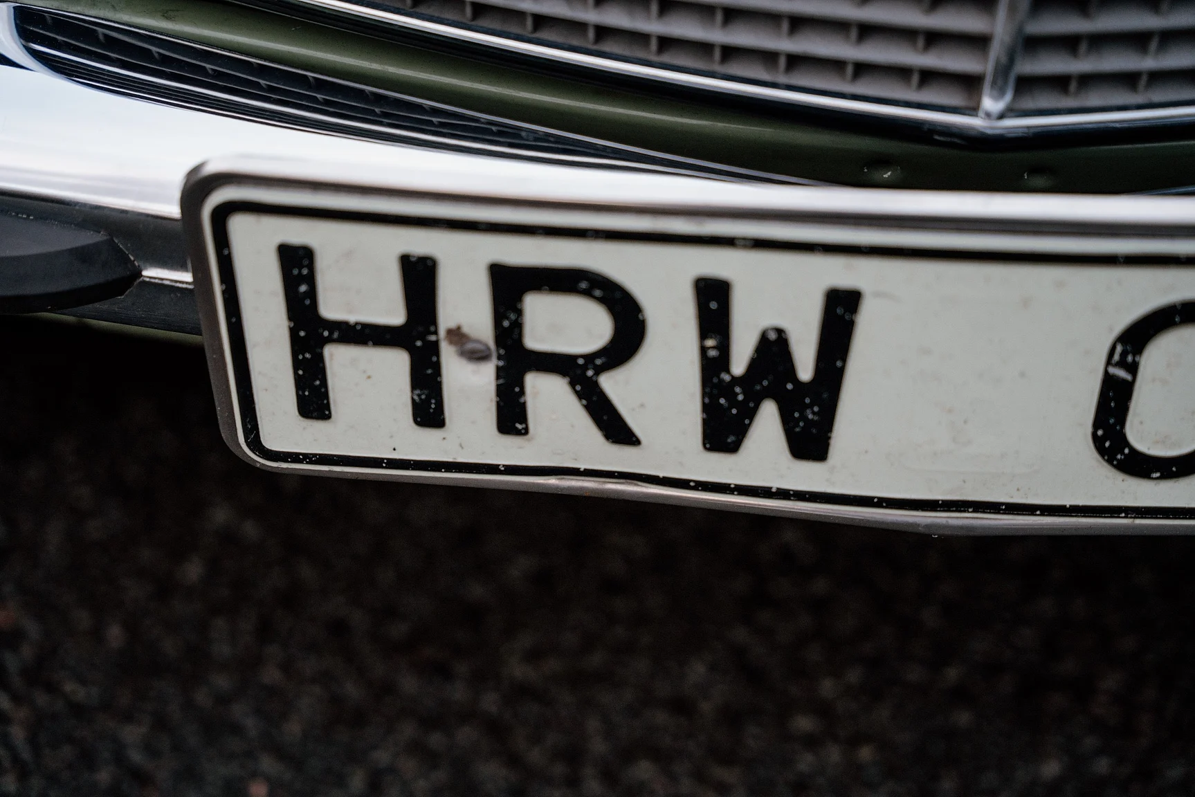 Exterior image of 1975 Mercedes-Benz 240 D 3.0 (42)