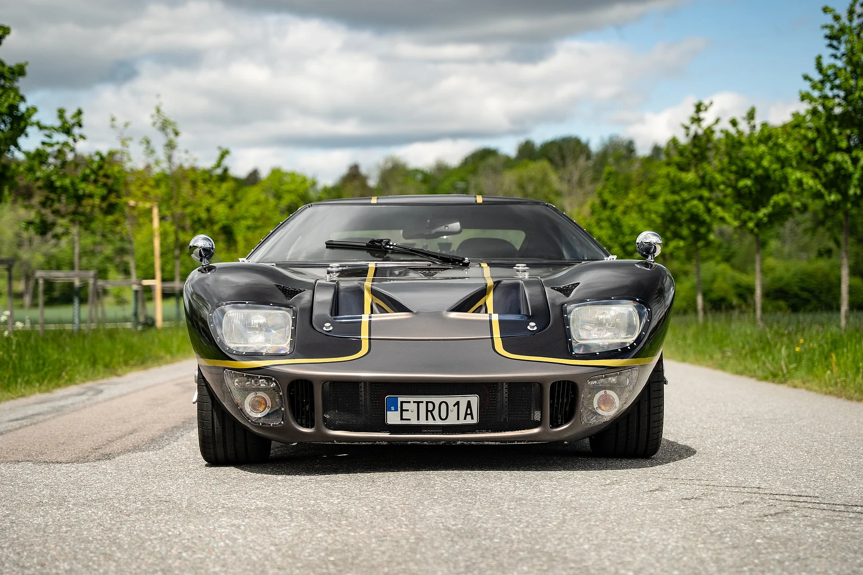 Exteriörbild på 2024 Ford GT40 Tribute (4)