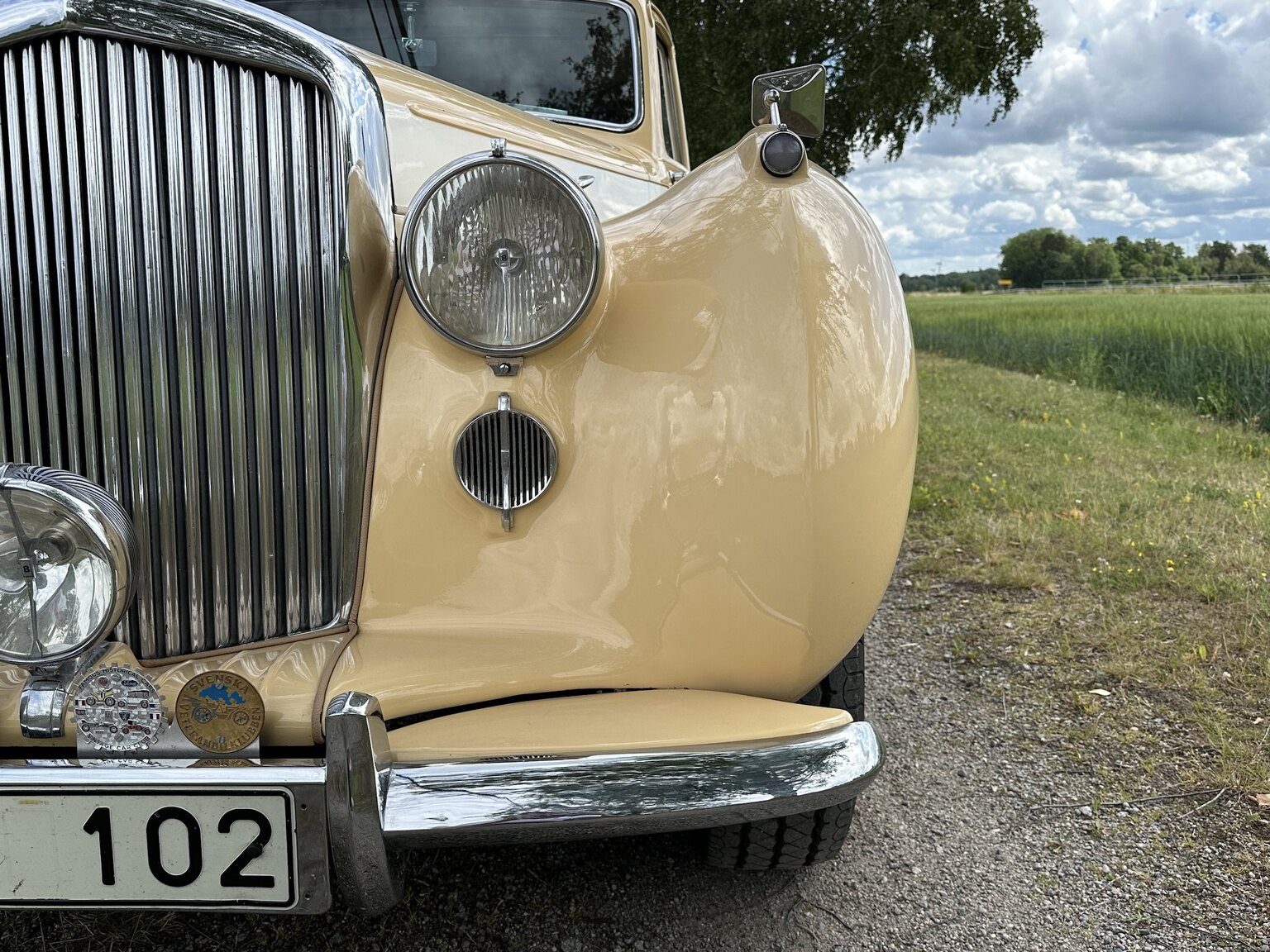 Exteriörbild på 1947 Bentley Mark IV Sport Saloon
