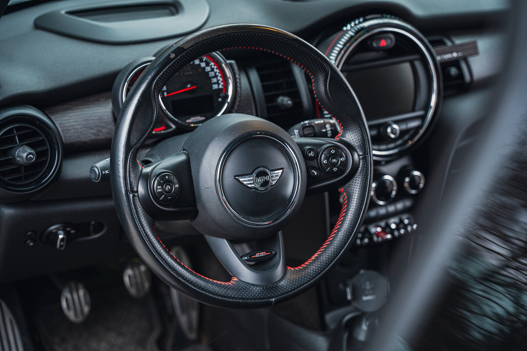 Interiörbild 2017 Mini Cooper JCW