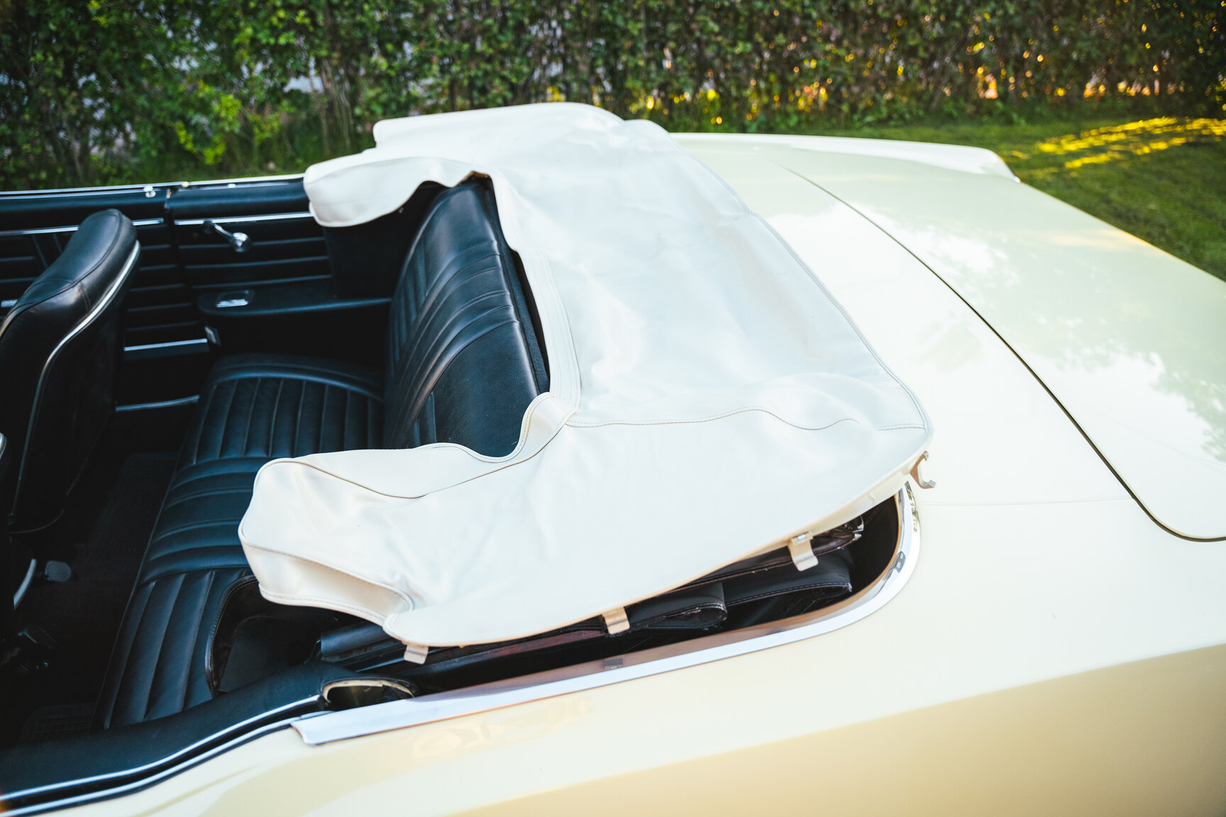 Exteriörbild på 1967 Oldsmobile Cutlass Supreme Cabriolet