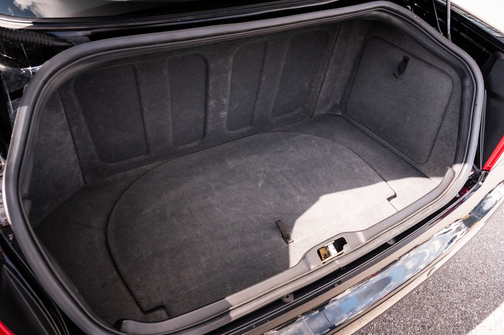 Interior image of 2004 Maserati Coupé 4.2 V8 Cambiocorsa