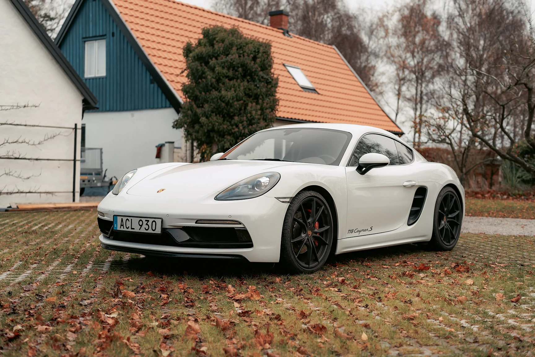 Exteriörbild på 2017 Porsche 718 Cayman S (4)