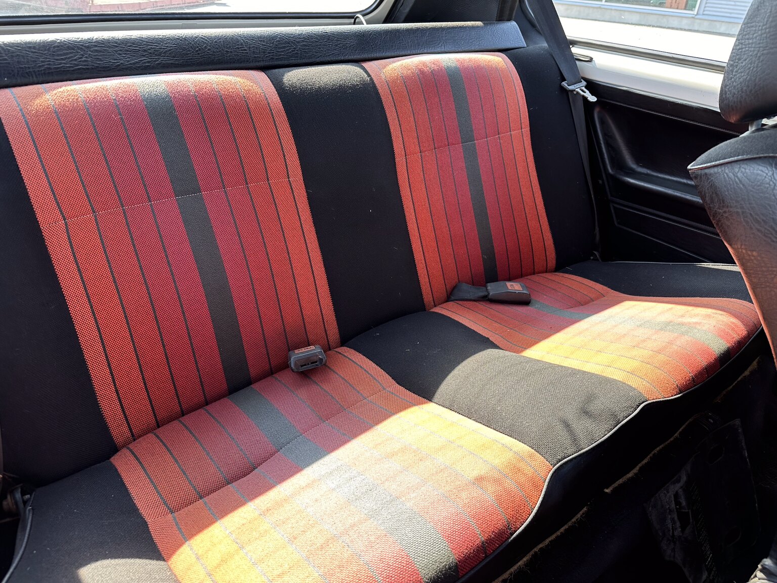 Innenraumfoto von 1983 Volkswagen Golf GTI