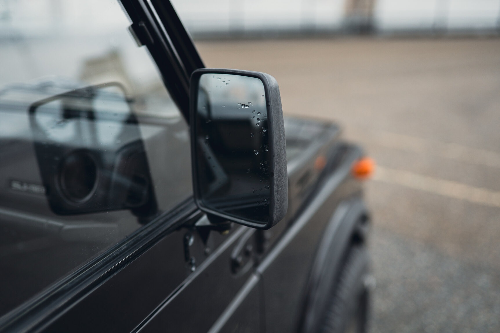 Exteriörbild på 1987 SUZUKI SJ 413 W Samurai 