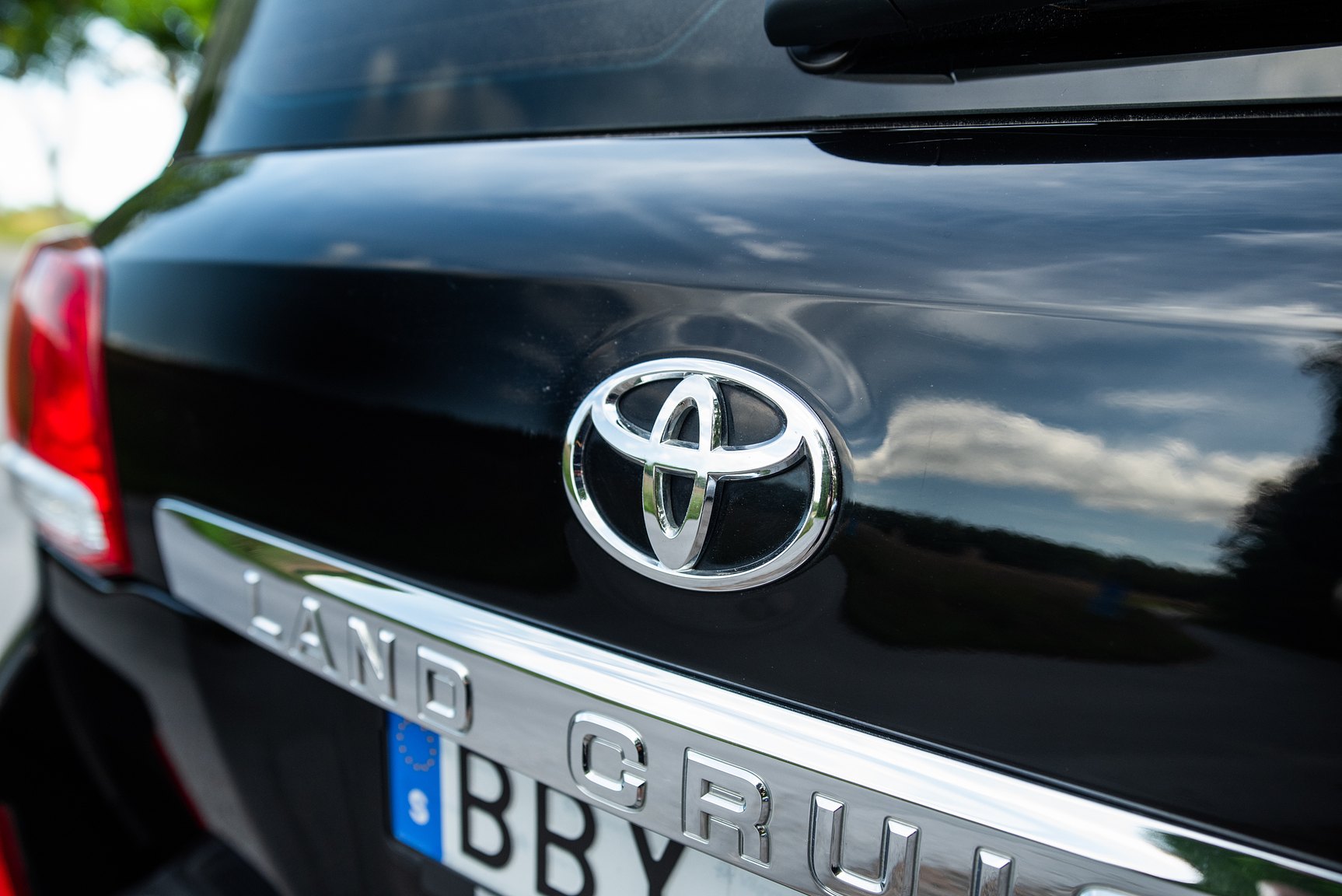 Exterior image of 2008 Toyota Land Cruiser 4.5 4WD V8