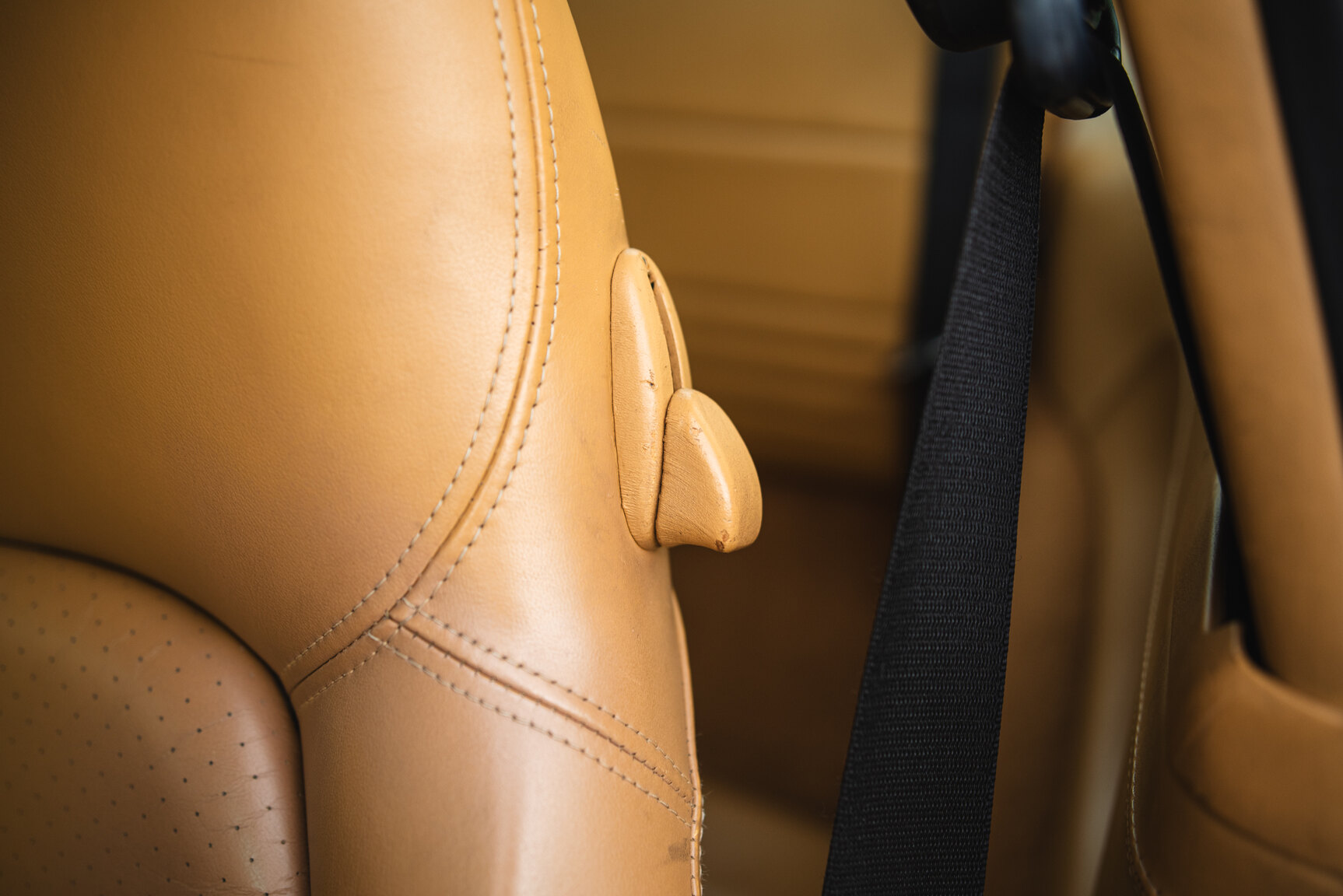 Interior image of 2004 Porsche 911 Carrera 4