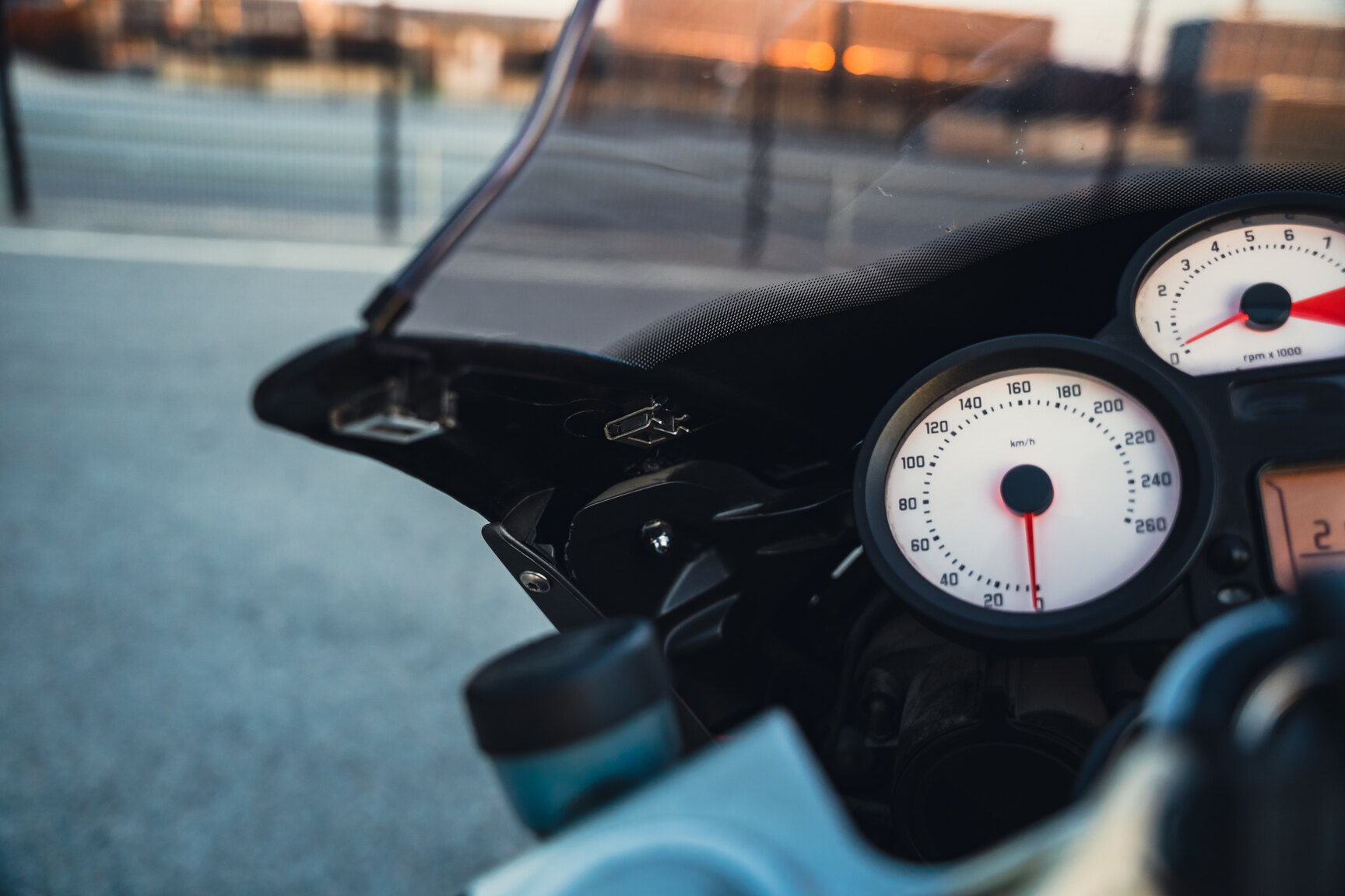 Exterior image of 2006 BMW R1200S