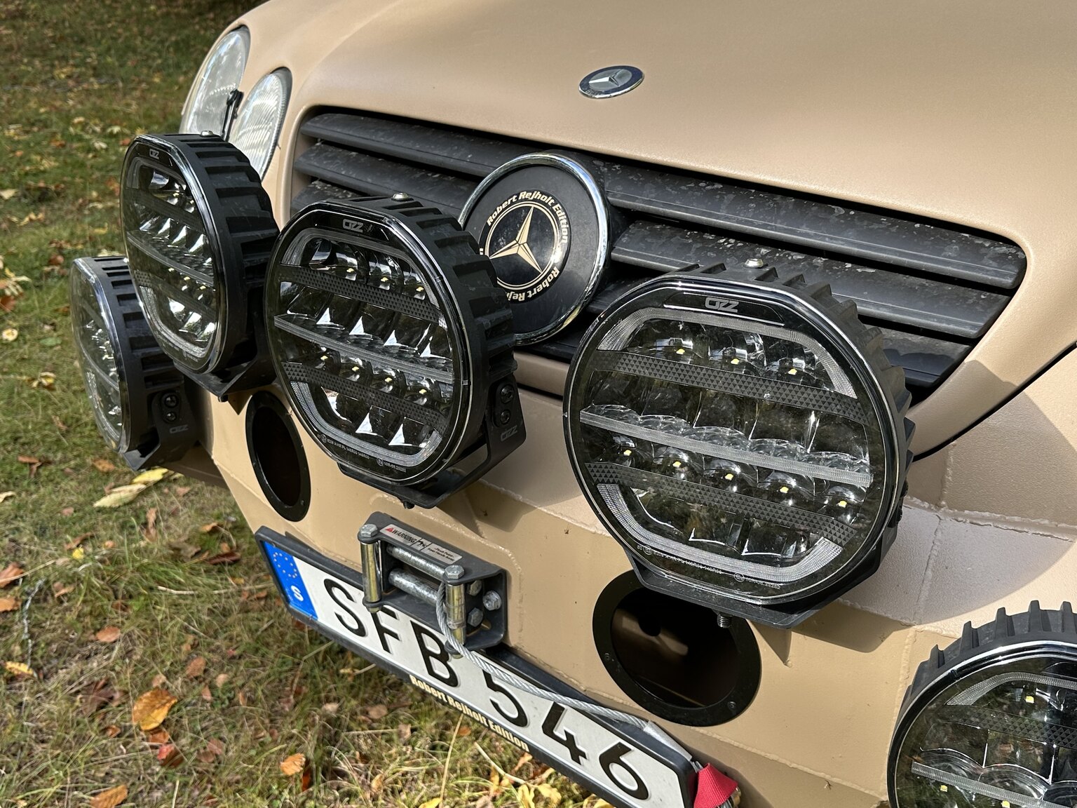 Exteriörbild på 2001 Mercedes-Benz CL600/ML 55 AMG