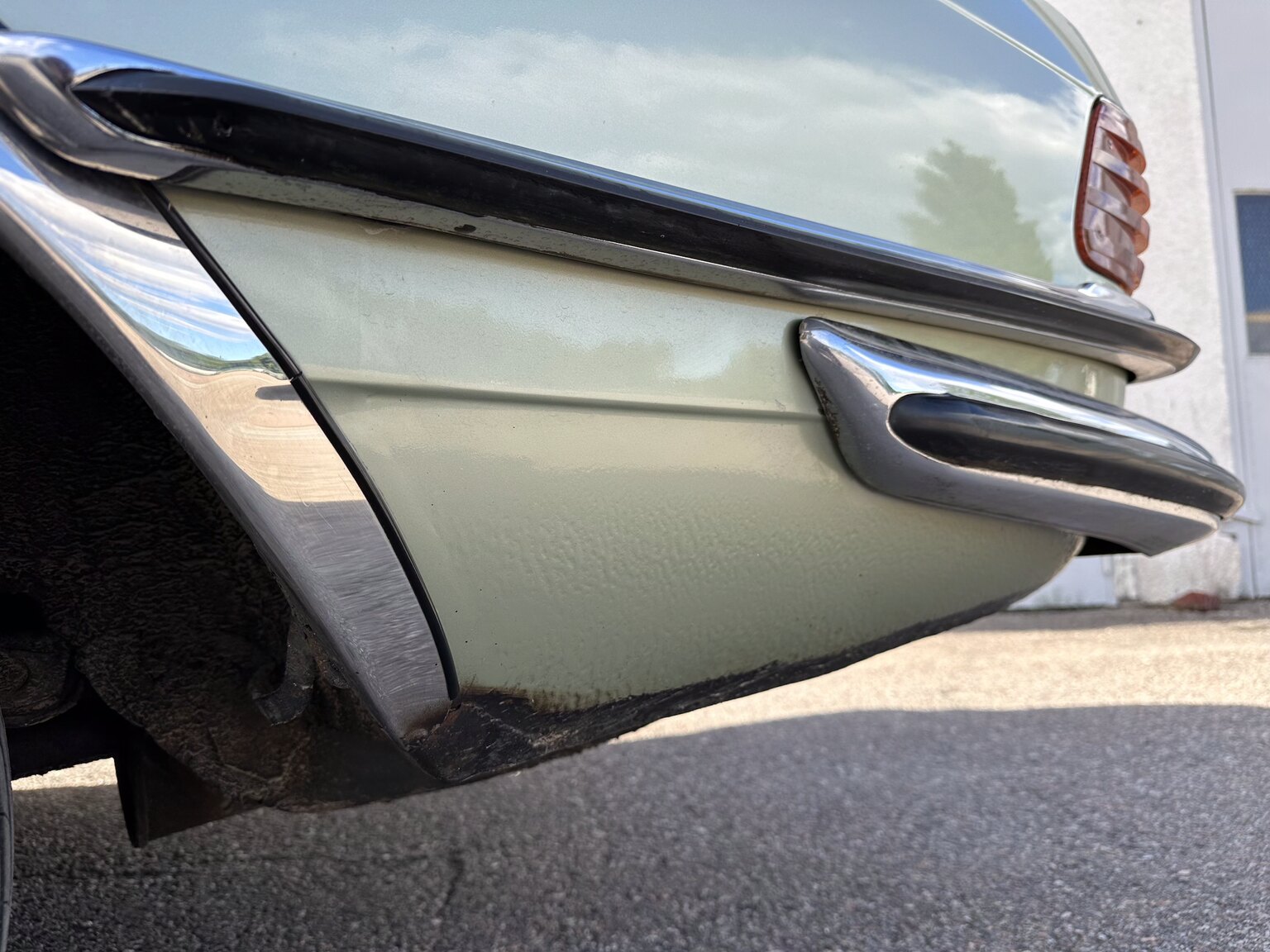 Exteriörbild på 1975 Mercedes Benz 450 SEL (71)