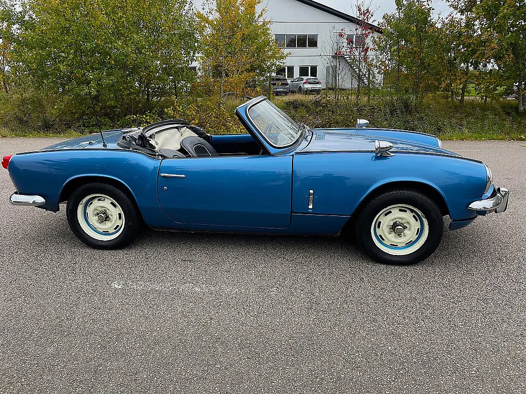 Exteriörbild på 1966 Triumph Spitfire (2)