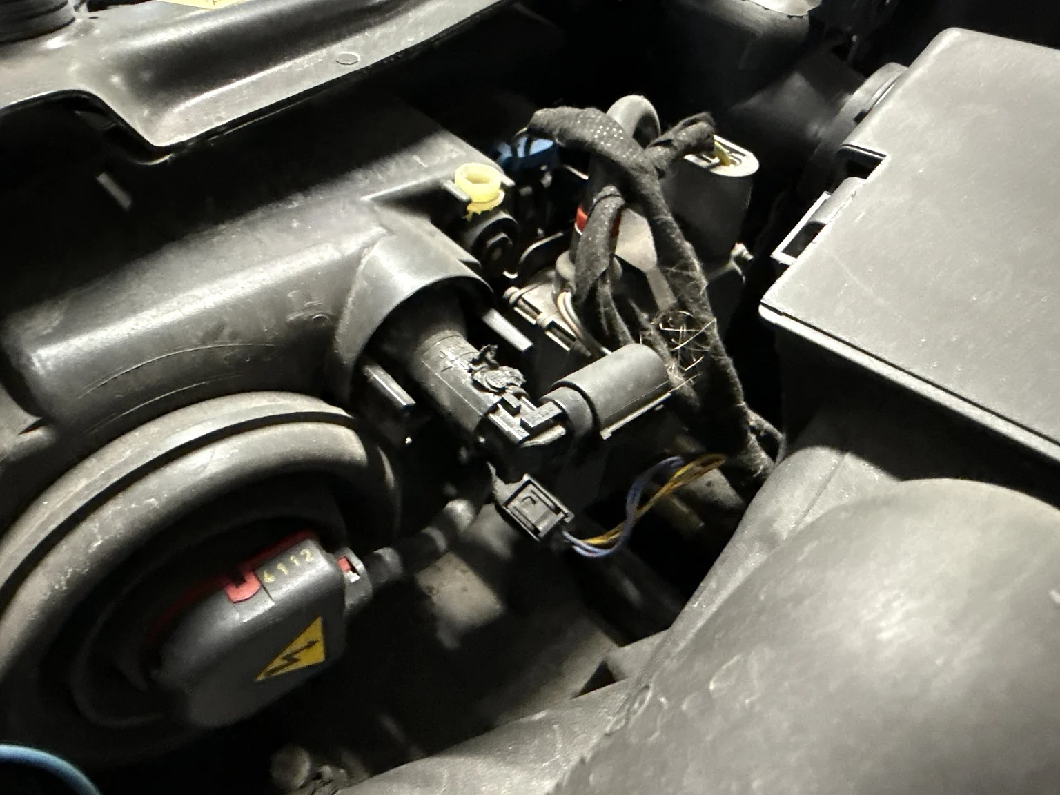 Image of 2002 BMW 520i (8) mechanics