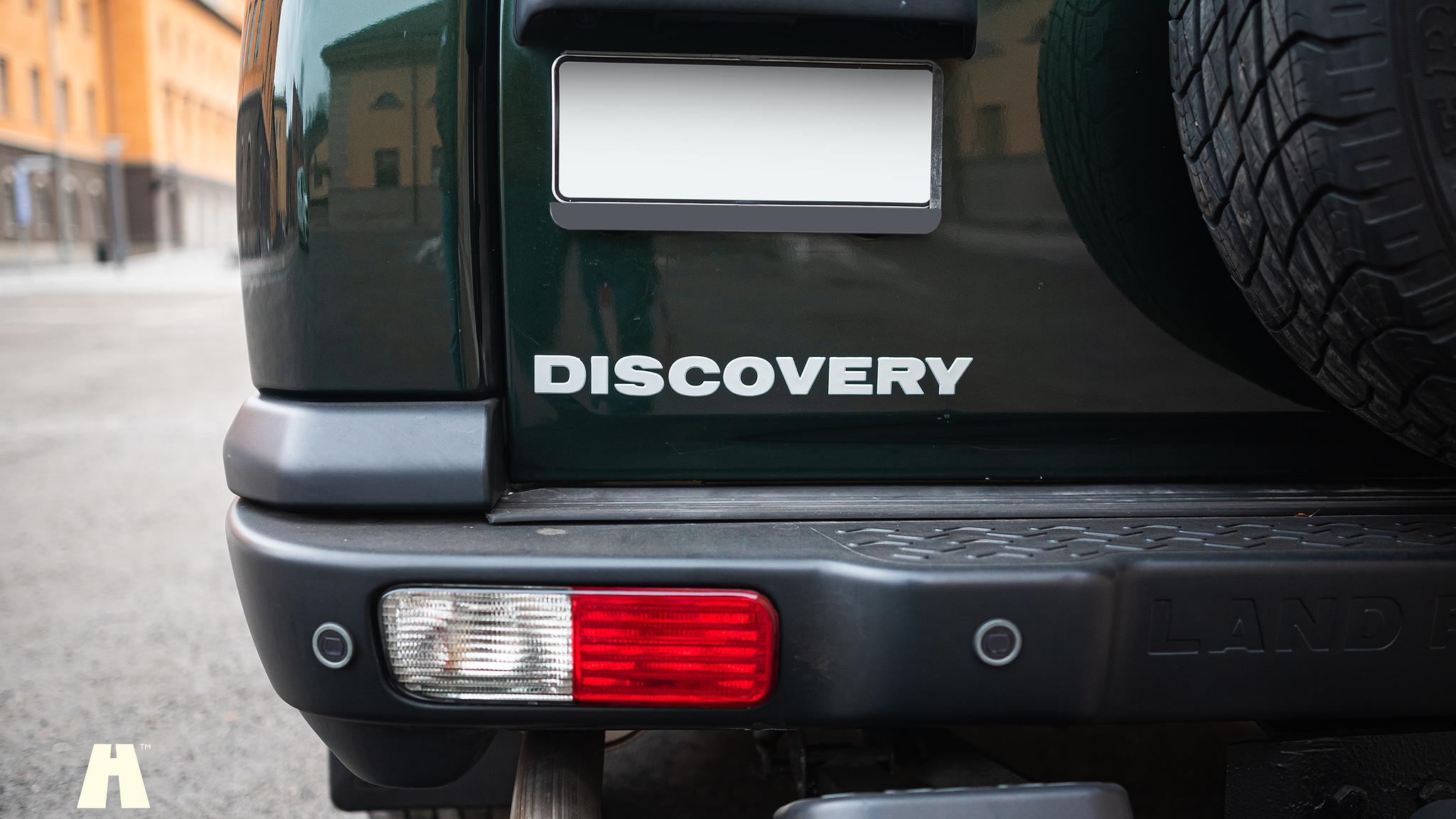 Exterior image of 2003 Land Rover Discovery II, 2003