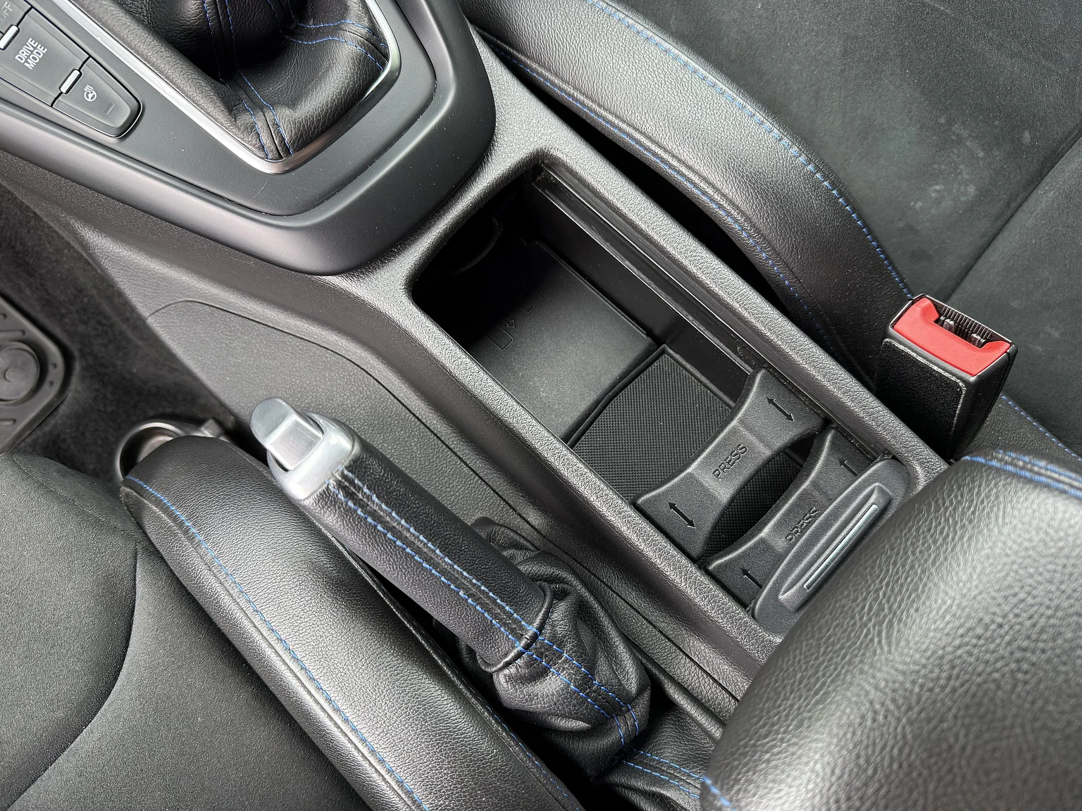 Interior image of 2016 Ford Focus RS (25)
