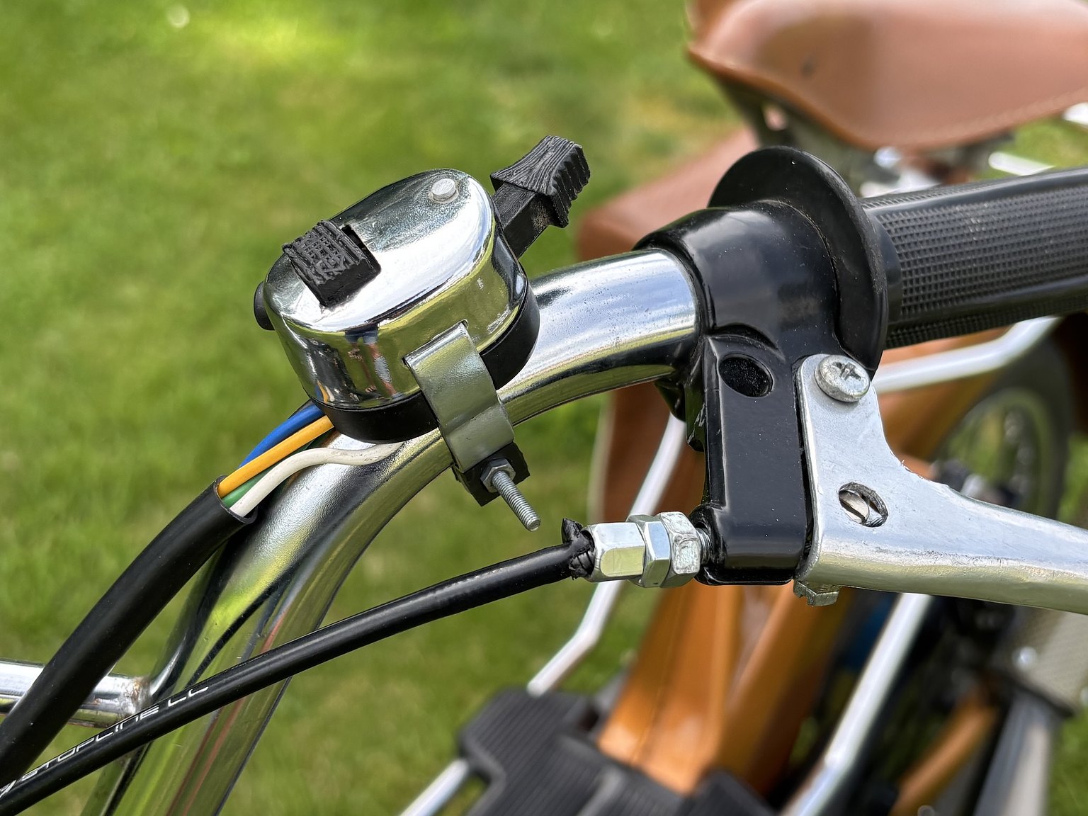 Exterior image of Puch Maxi