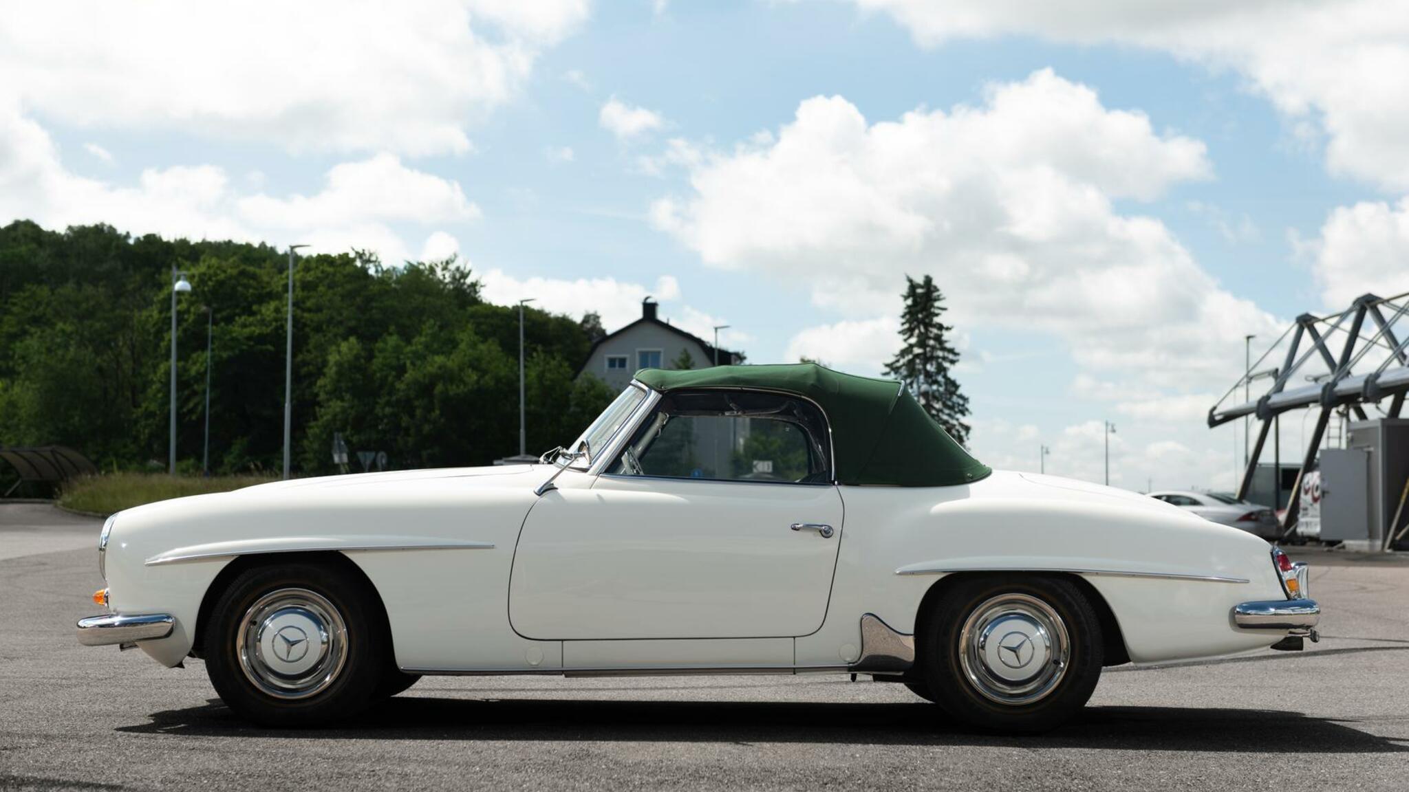 Aussenfoto 1956 Mercedes Benz 190 SL Roadster (12)