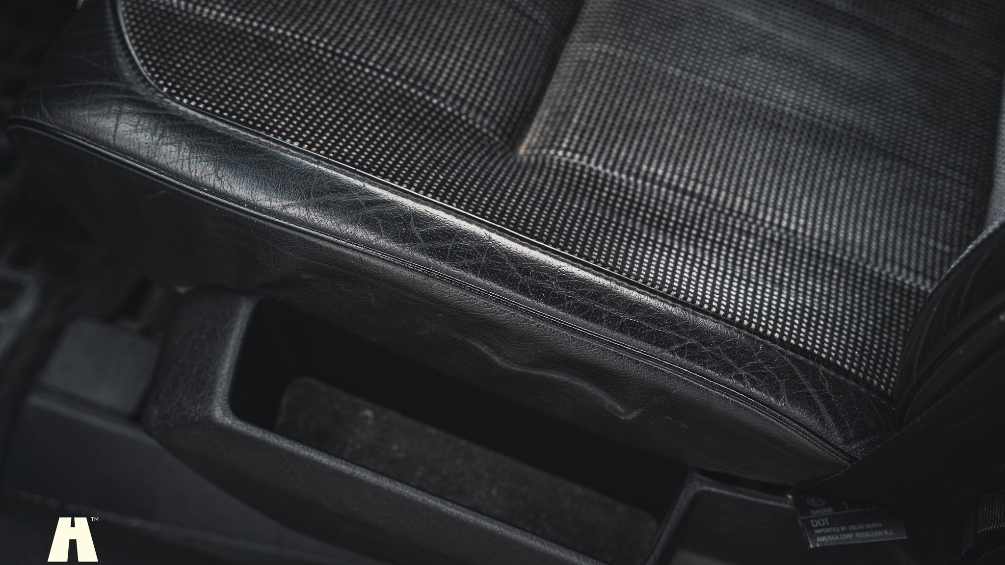 Interior image of 1995 Volvo 940 SE