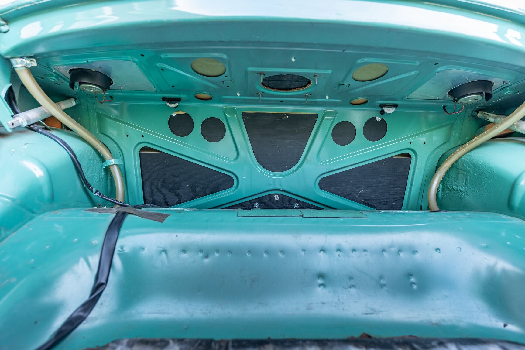 Interior image of 1973 Volvo 144 (55)