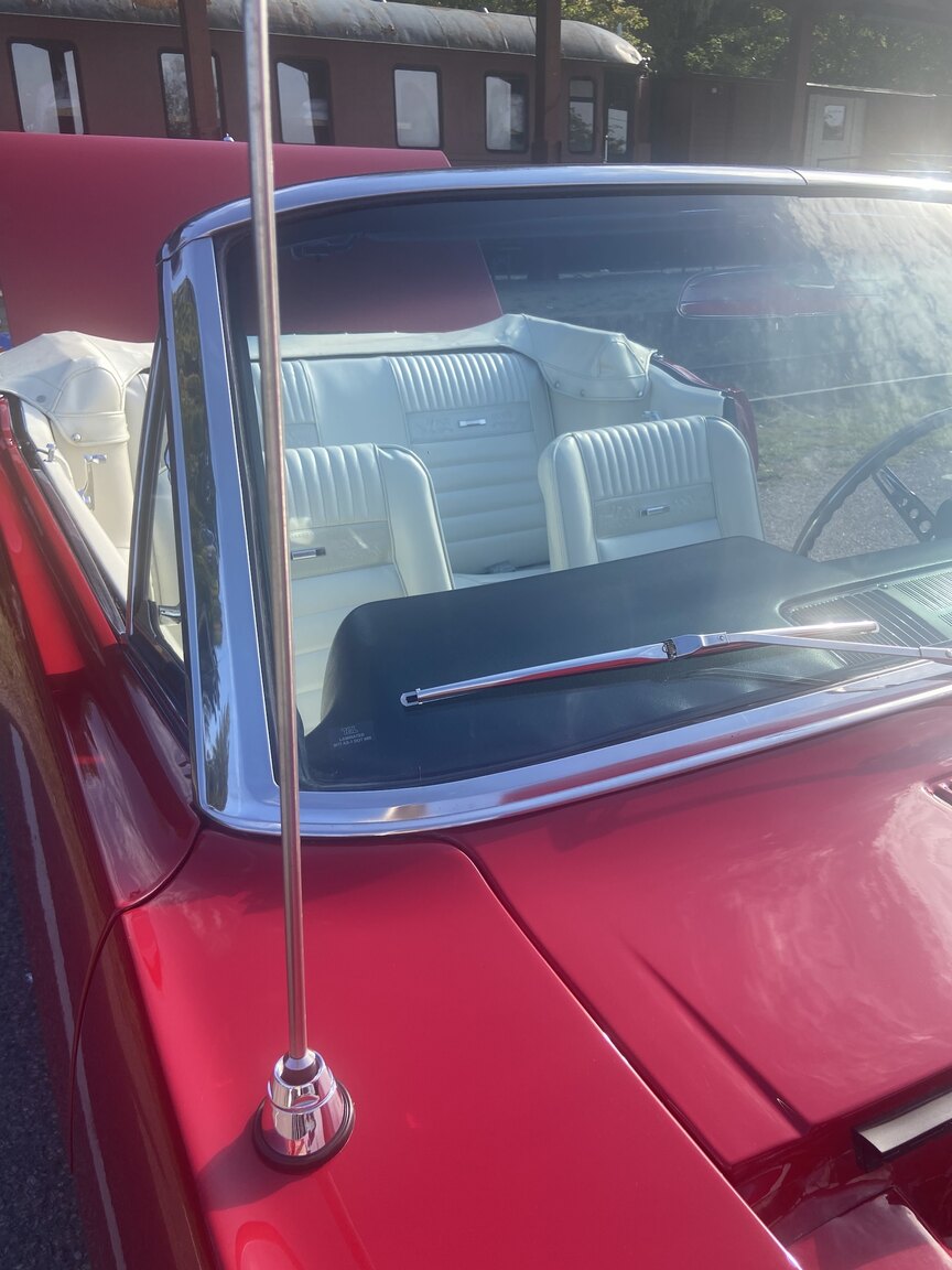 Exteriörbild på 1966 Ford Mustang Convertible