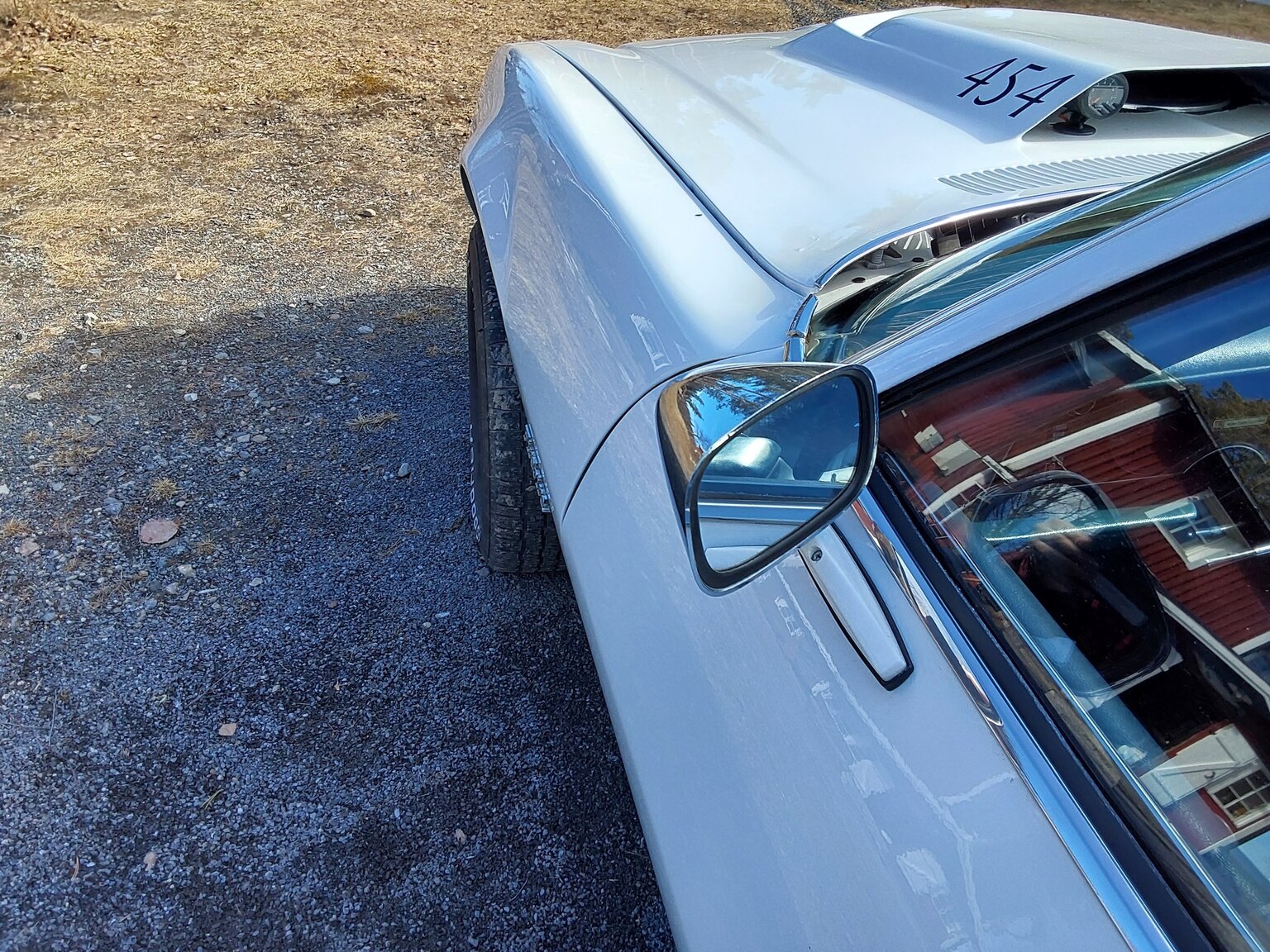Exterior image of 1975 Pontiac Firebird Esprit 