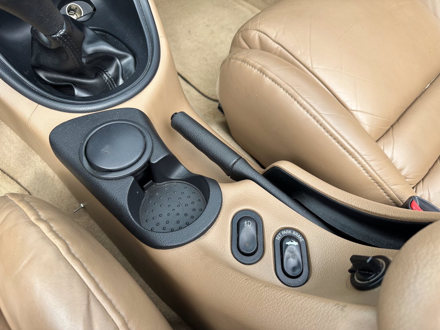 Interior image of 1998 Ford Mustang GT Convertible