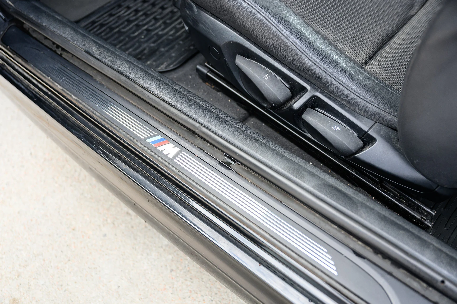Interior image of 2007 2007 BMW 130i M Sport (44)