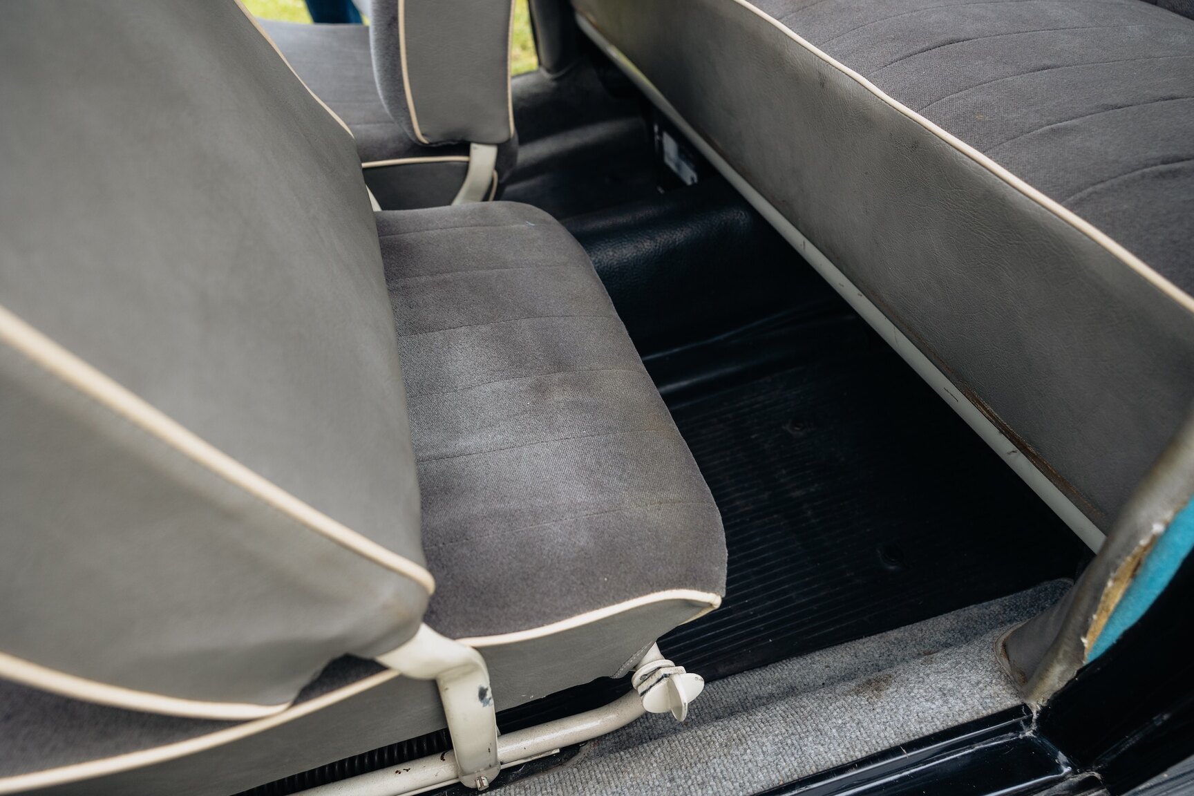 Interiörbild 1958 Volkswagen 1200 (12)