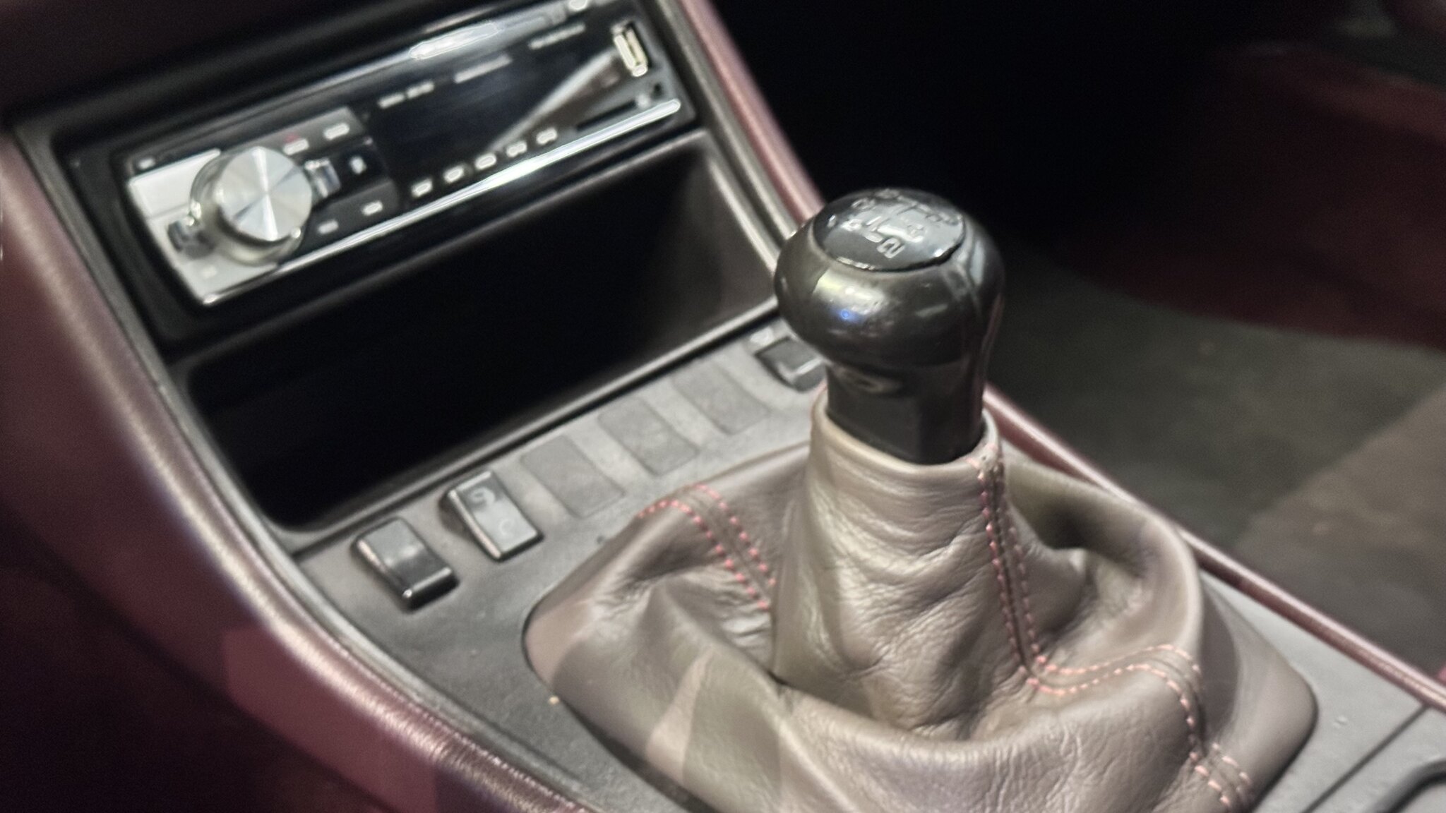 Interior image of 1986 Porsche 944
