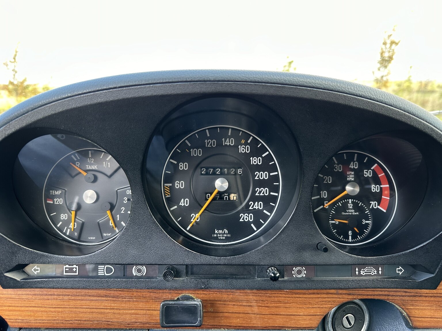 Interior image of 1975 Mercedes-Benz 450 SEL 6.9 Bepansrad 