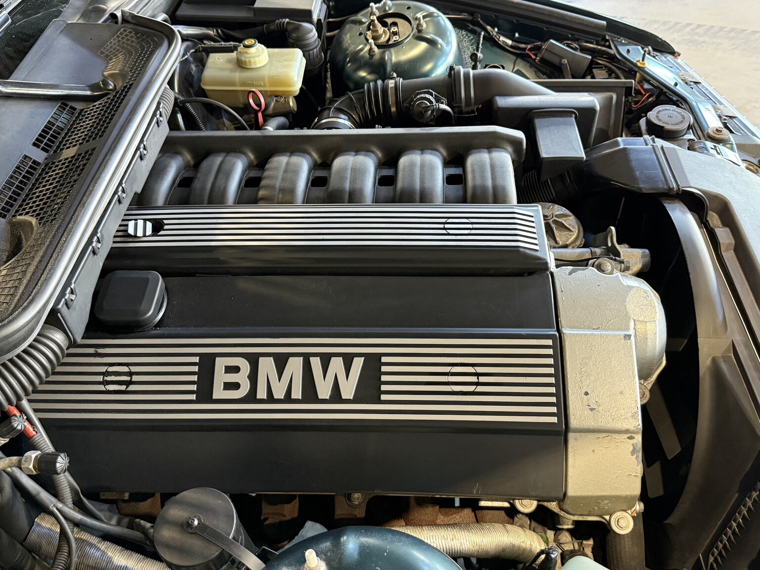 1995 BMW 325i Coupé AVUS Edition "No Reserve Auction", Mekanik