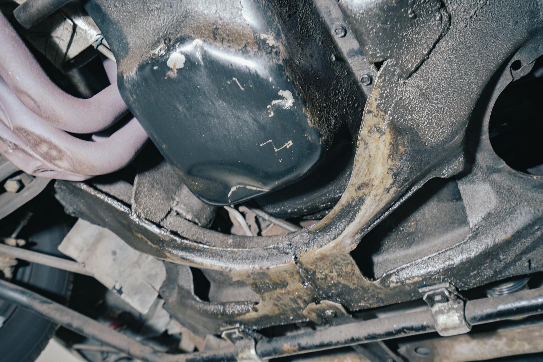 Image of 1972 Plymouth Duster 360 mechanics (31)