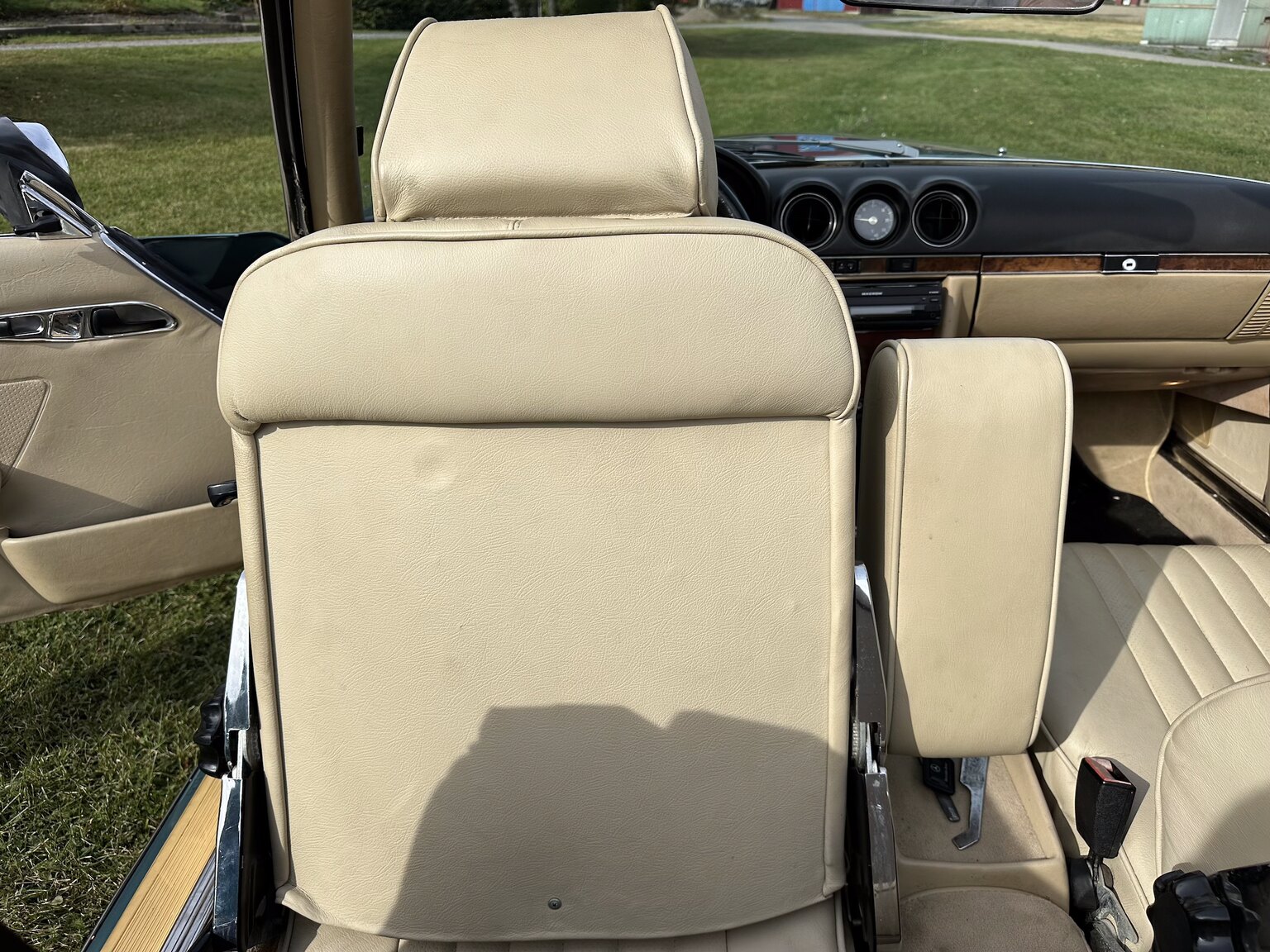 Interiörbild 1985 Mercedes-Benz 380 SL