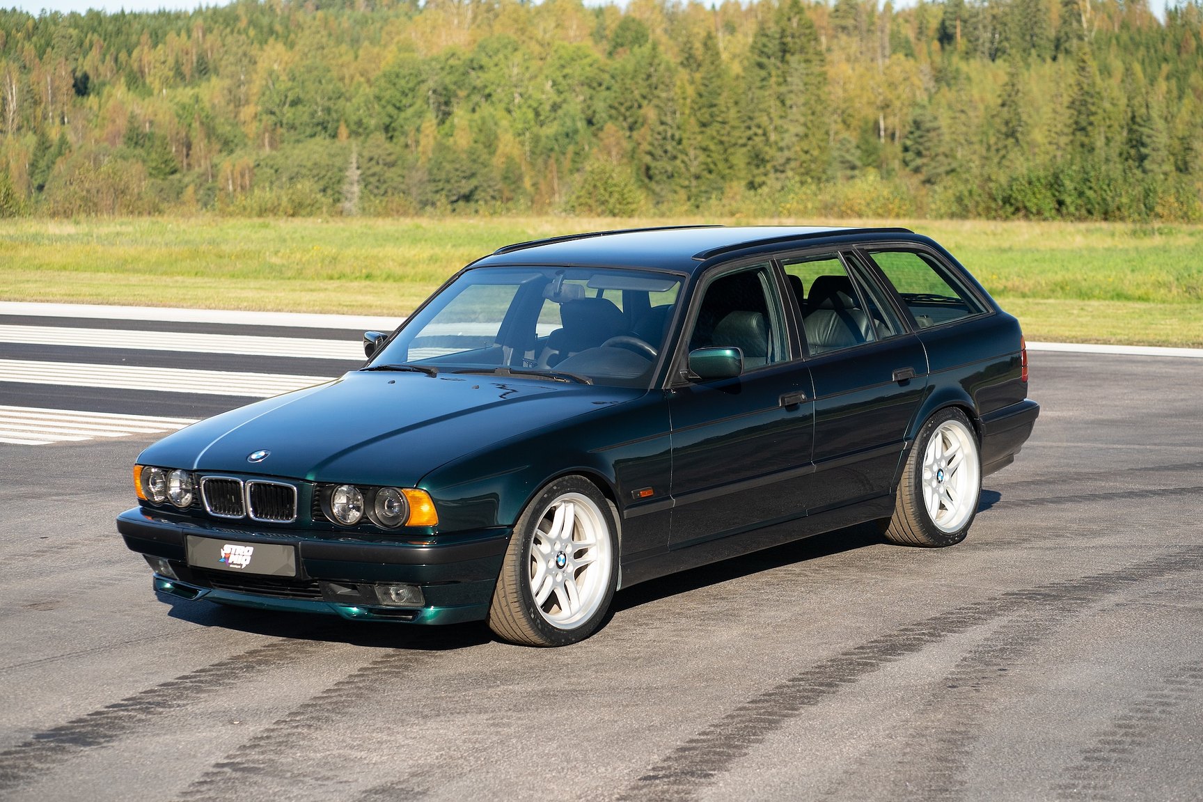 Exteriörbild på 1995 BMW 540i Touring - NO RESERVE (15)