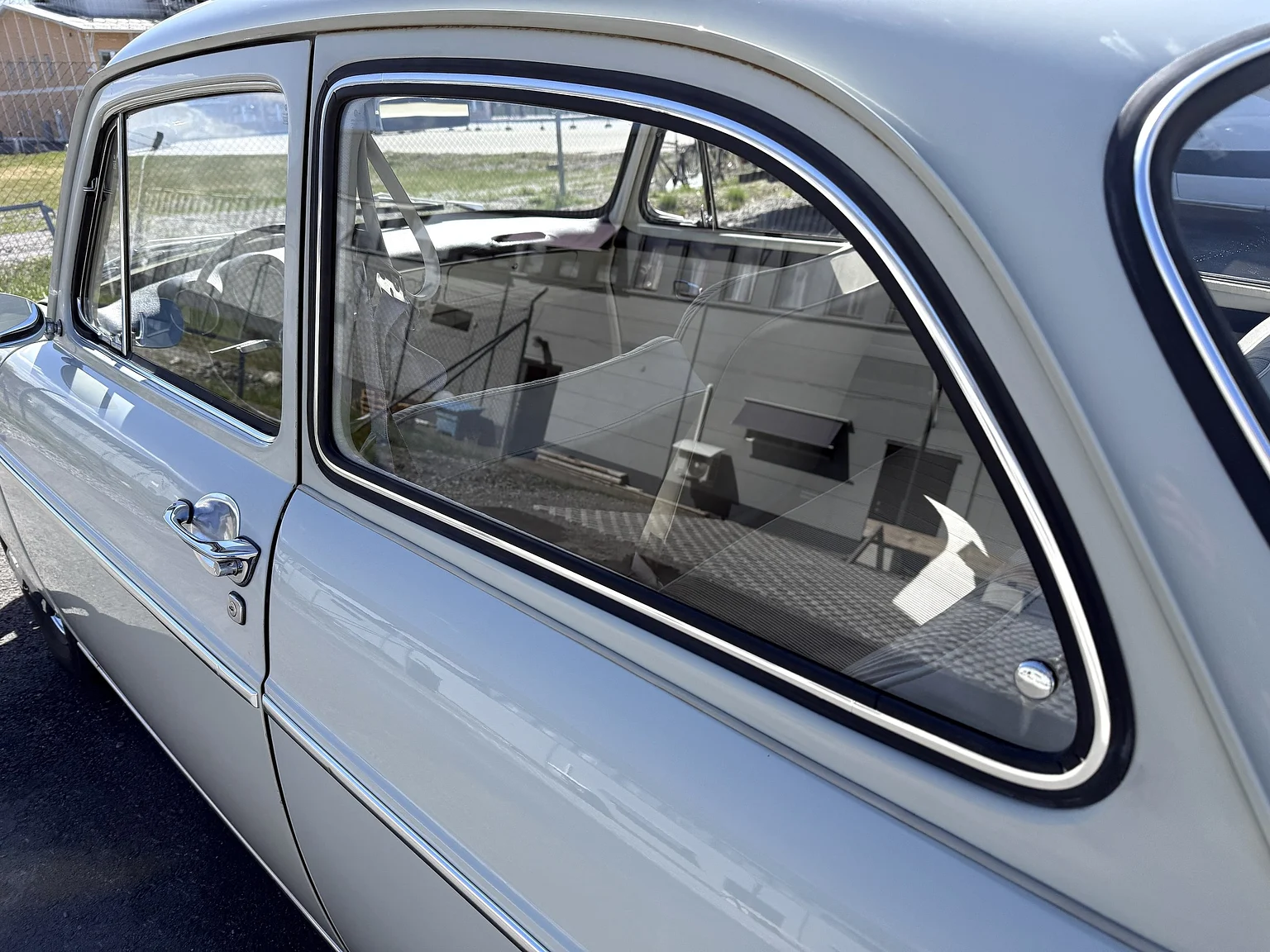 Aussenfoto 1965 Volkswagen 1500 Limousine 311 Notchback (55)
