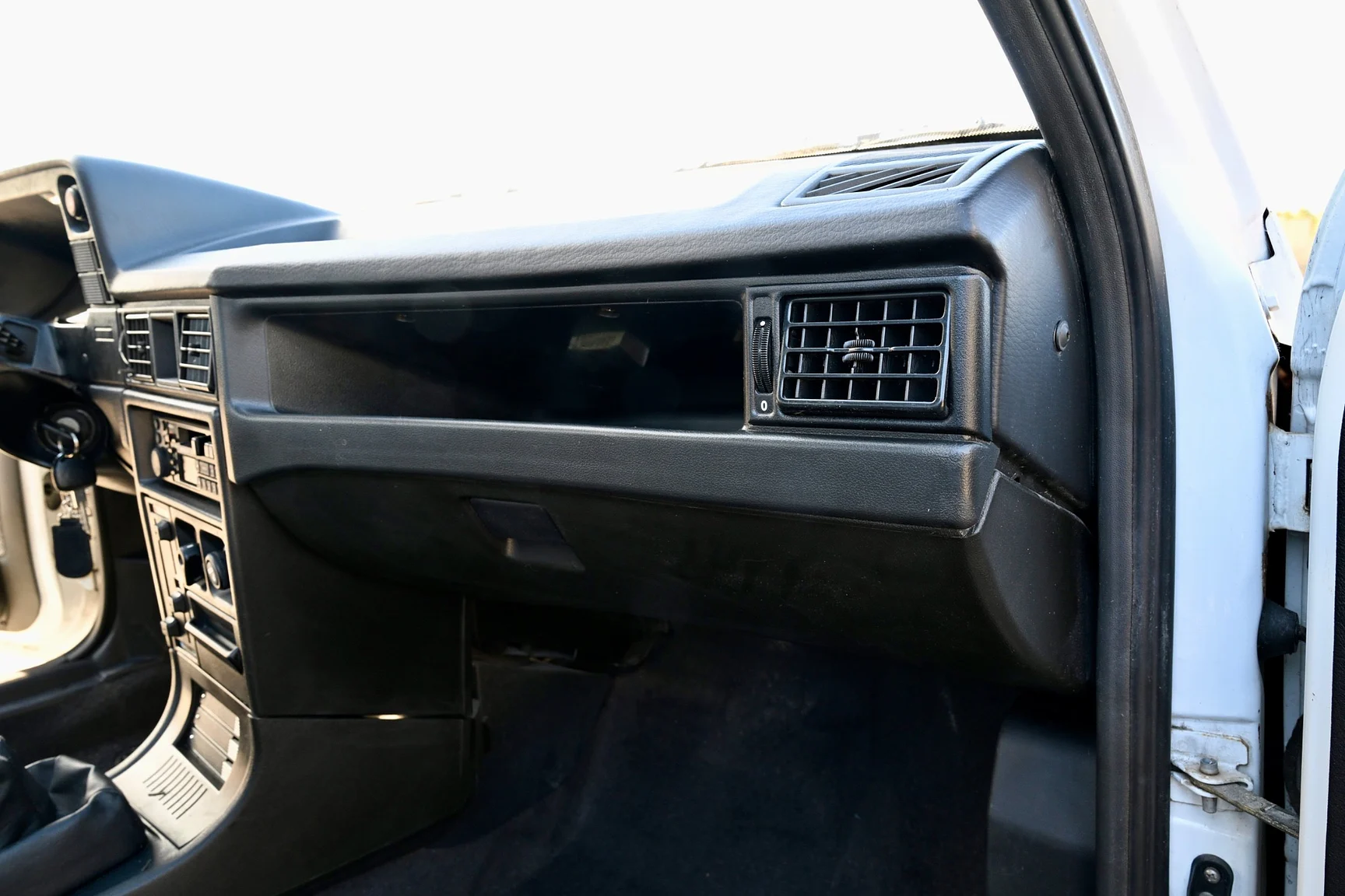 Interior image of 1991 Opel Kadett Fun - NO RESERVE (45)