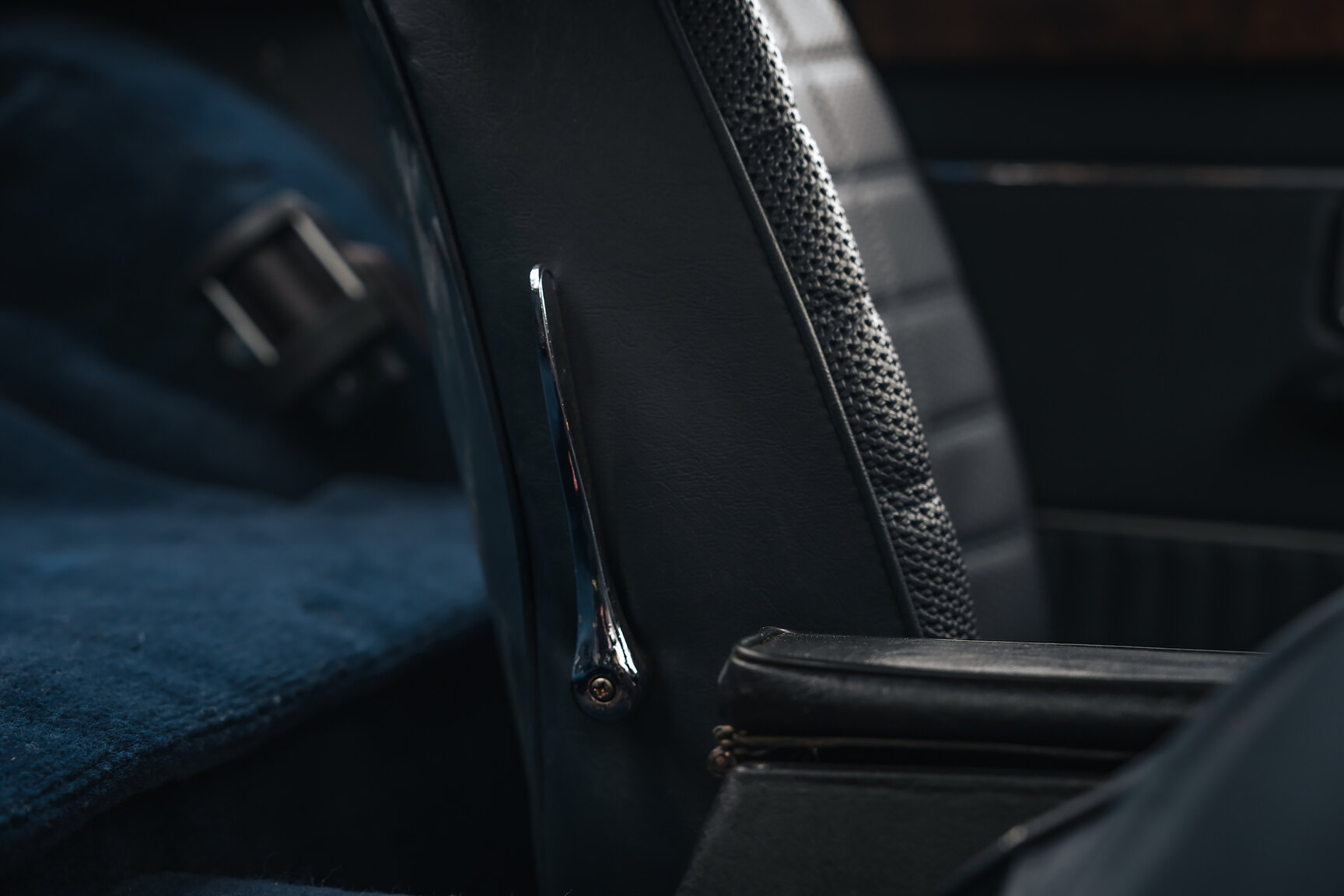 Interior image of 1973 MG MGB Roadster (67)