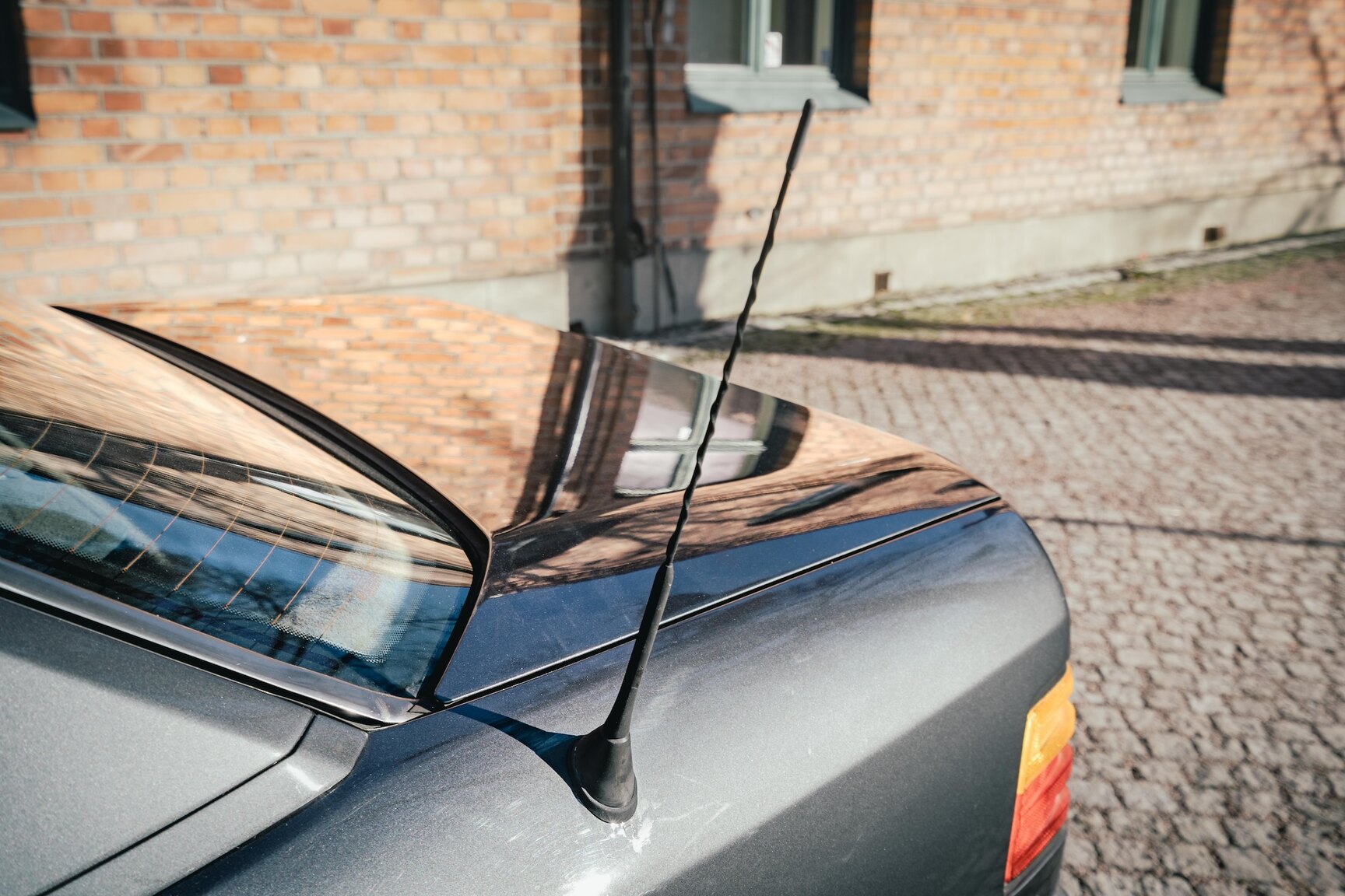 Aussenfoto 1991 Mercedes-Benz 300E-24 (43)