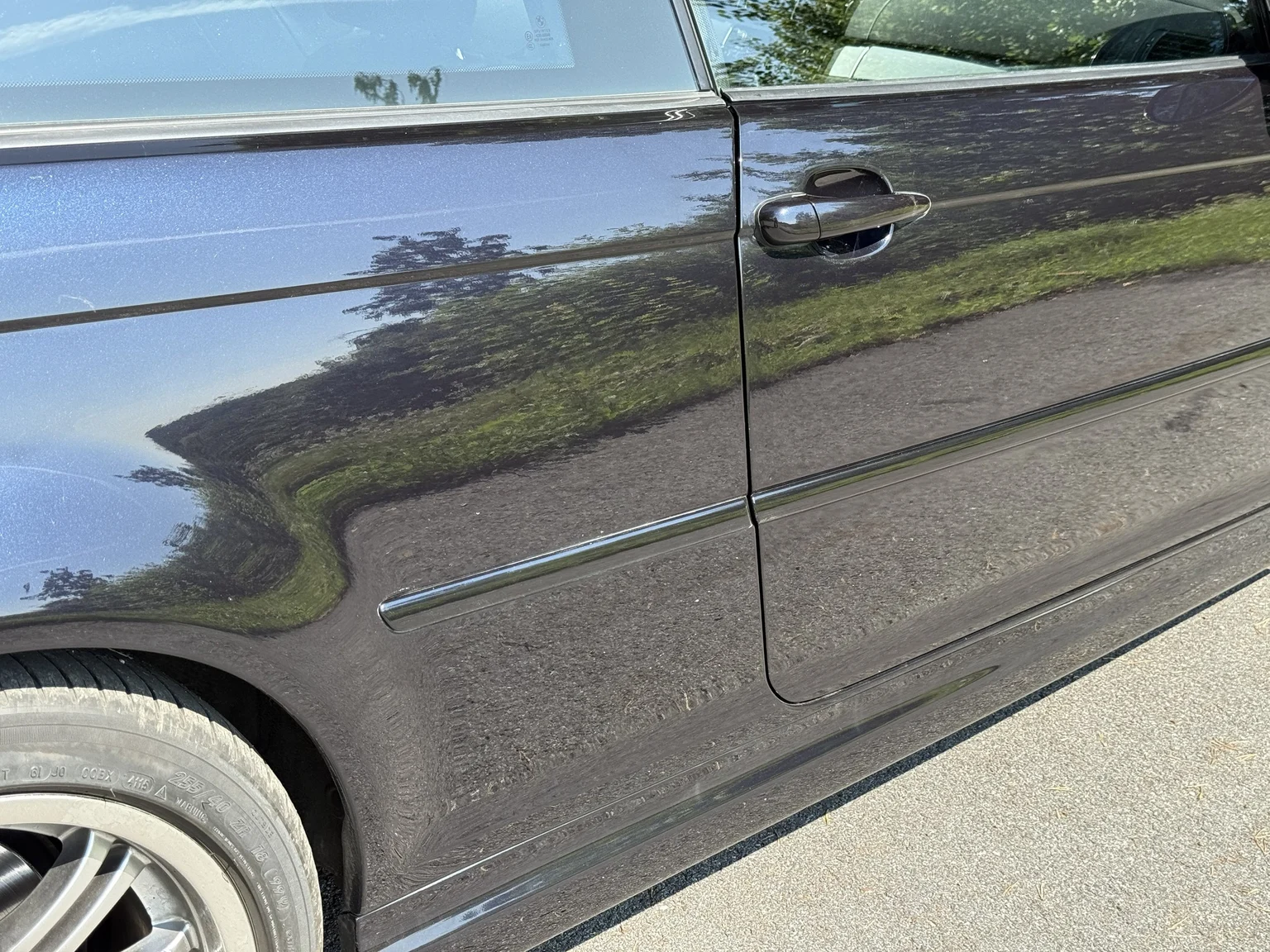Exterior image of 2004 BMW M3 Coupé (58)